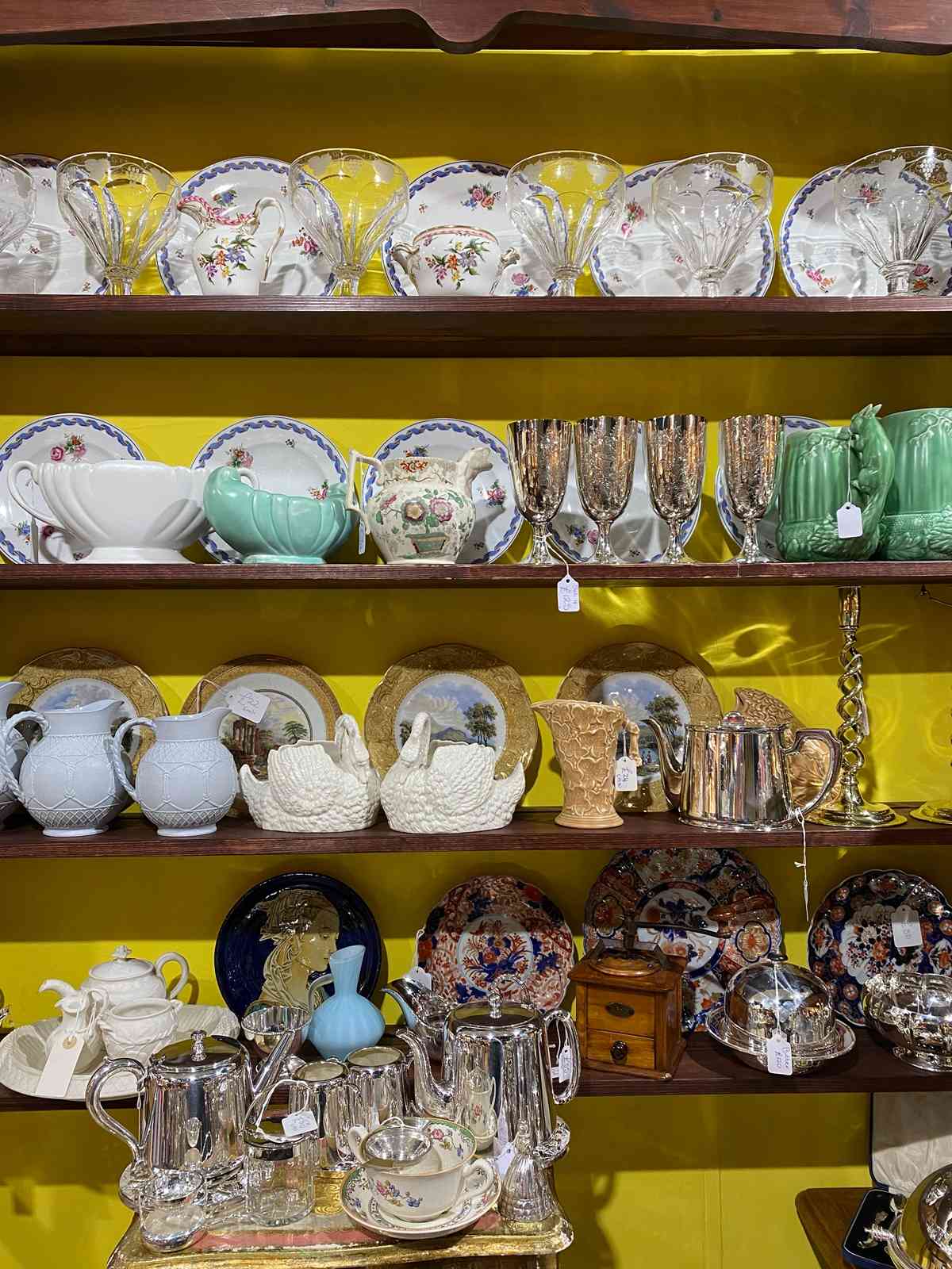 The Decorative Fair:倫敦奢侈中古手袋、家俱飾品集中地 The Decorative Fair:倫敦奢侈中古手袋、家俱飾品集中地