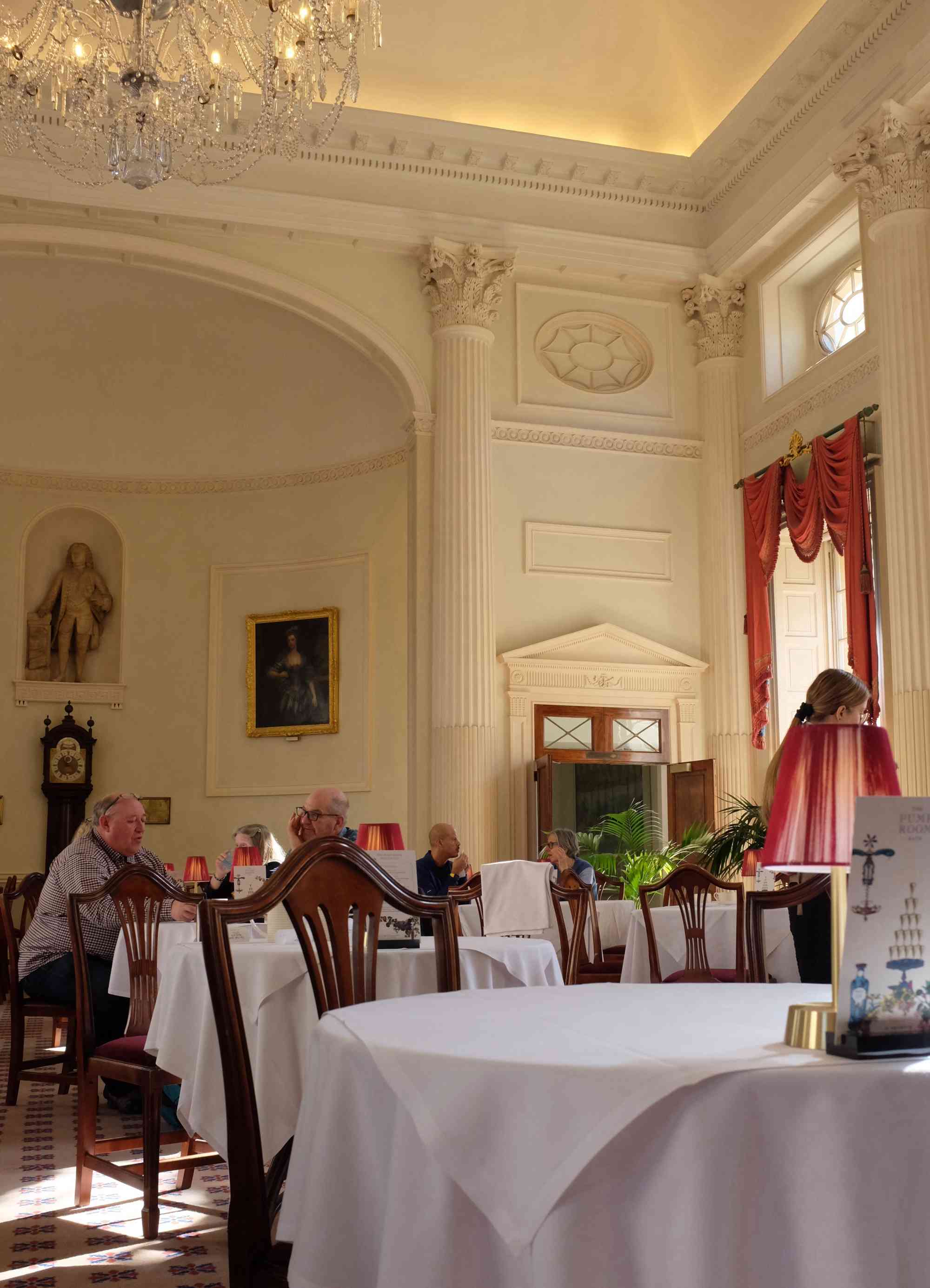 英國旅遊熱門城市Bath一日漫遊:從羅馬浴場到英式優雅 英國旅遊熱門城市Bath一日漫遊:從羅馬浴場到英式優雅