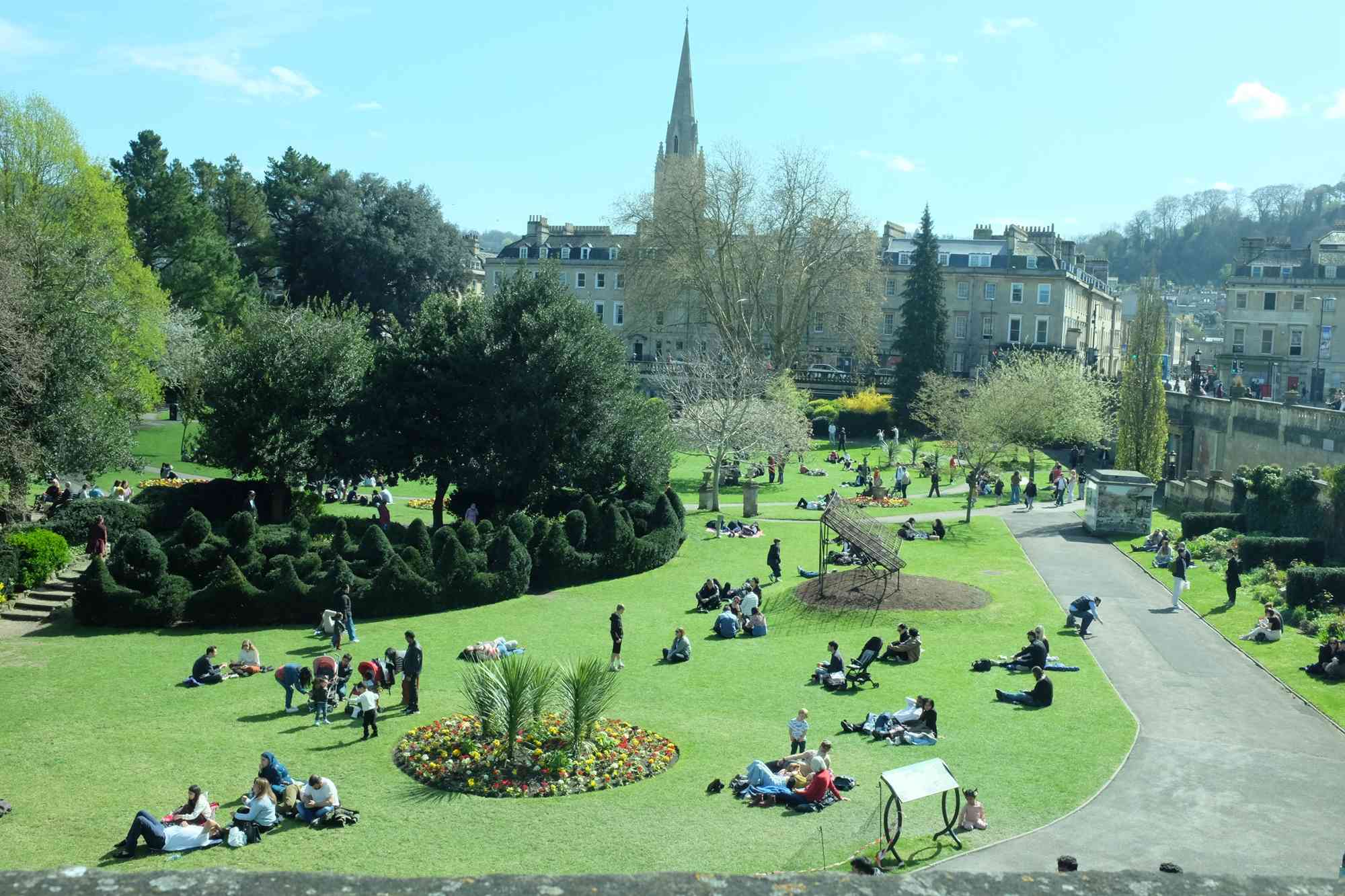 英國旅遊熱門城市Bath一日漫遊:從羅馬浴場到英式優雅 英國旅遊熱門城市Bath一日漫遊:從羅馬浴場到英式優雅