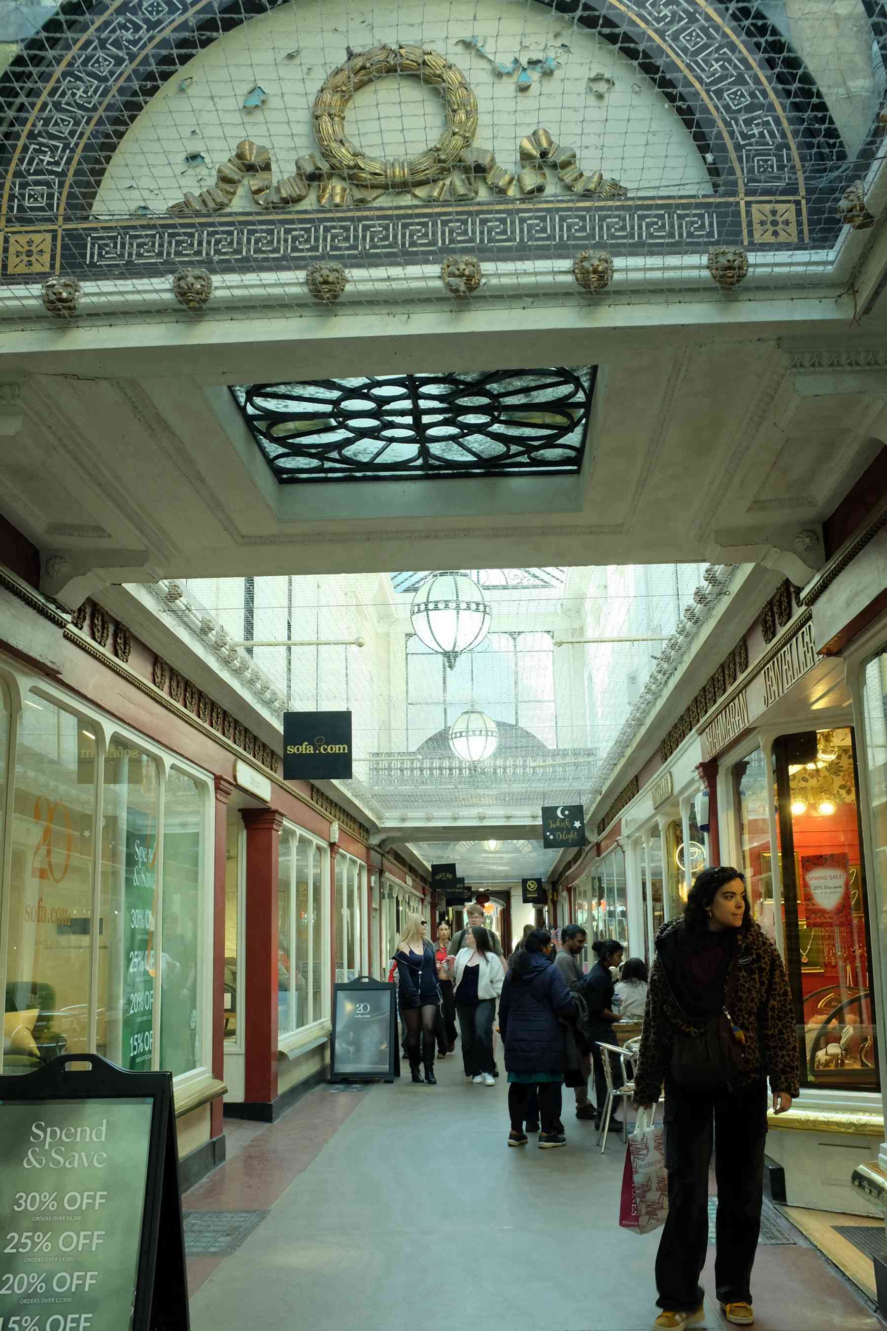 英國旅遊熱門城市Bath一日漫遊:從羅馬浴場到英式優雅 英國旅遊熱門城市Bath一日漫遊:從羅馬浴場到英式優雅