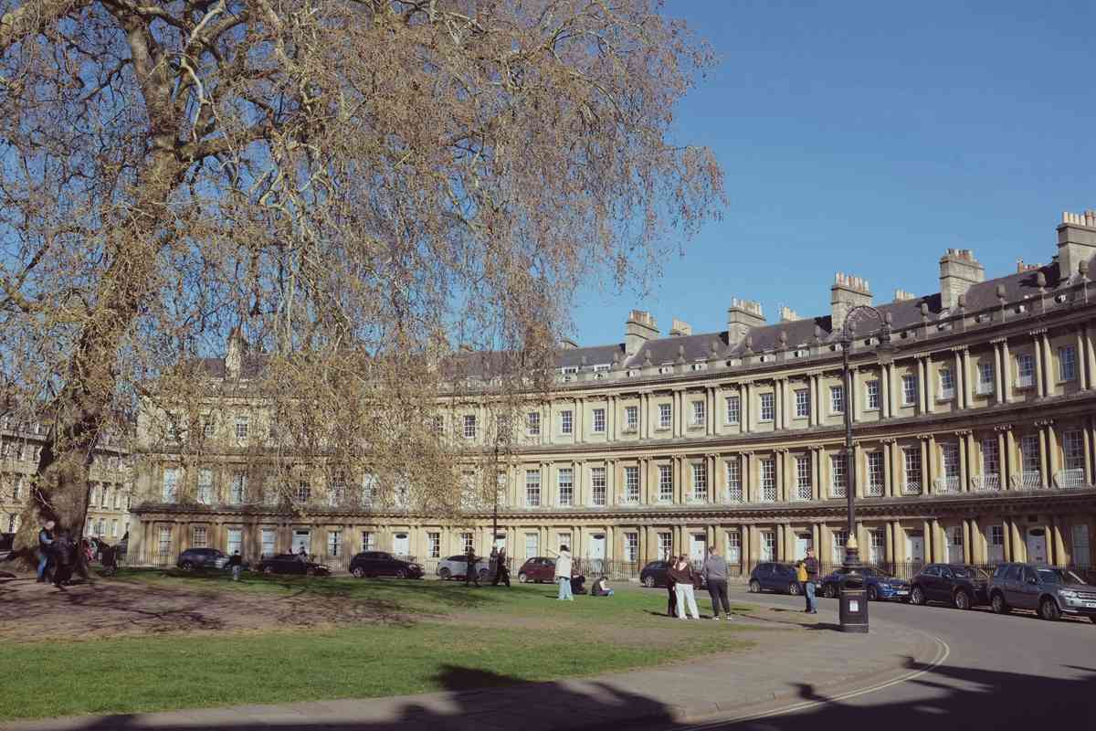 英國旅遊熱門城市Bath一日漫遊：市中心購物再到郊外莊園
