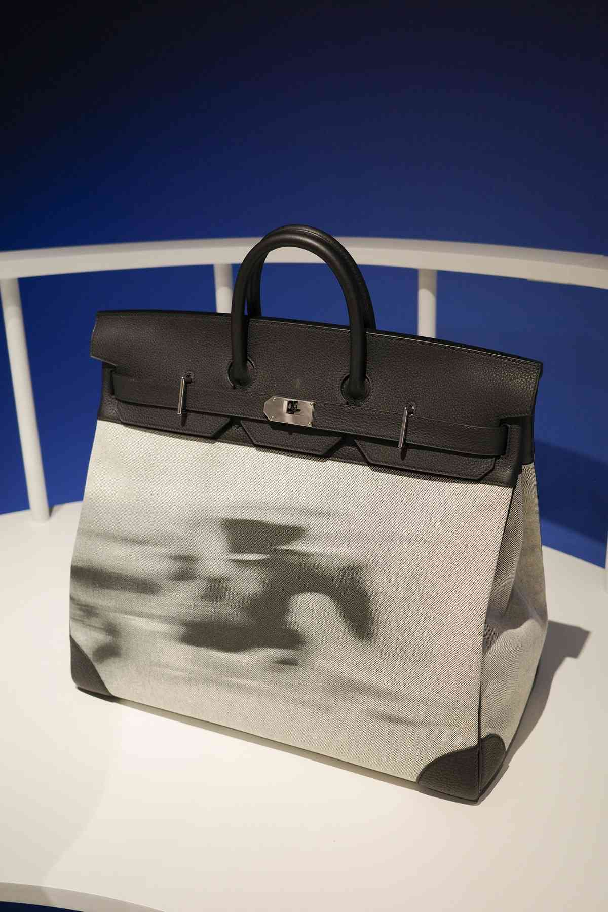 Herm&egrave;s 2026春夏手袋搶先看！9大新作亮相：Kelly 變奏版 Hobo 斜揹袋、小巧可愛皮箱掛飾