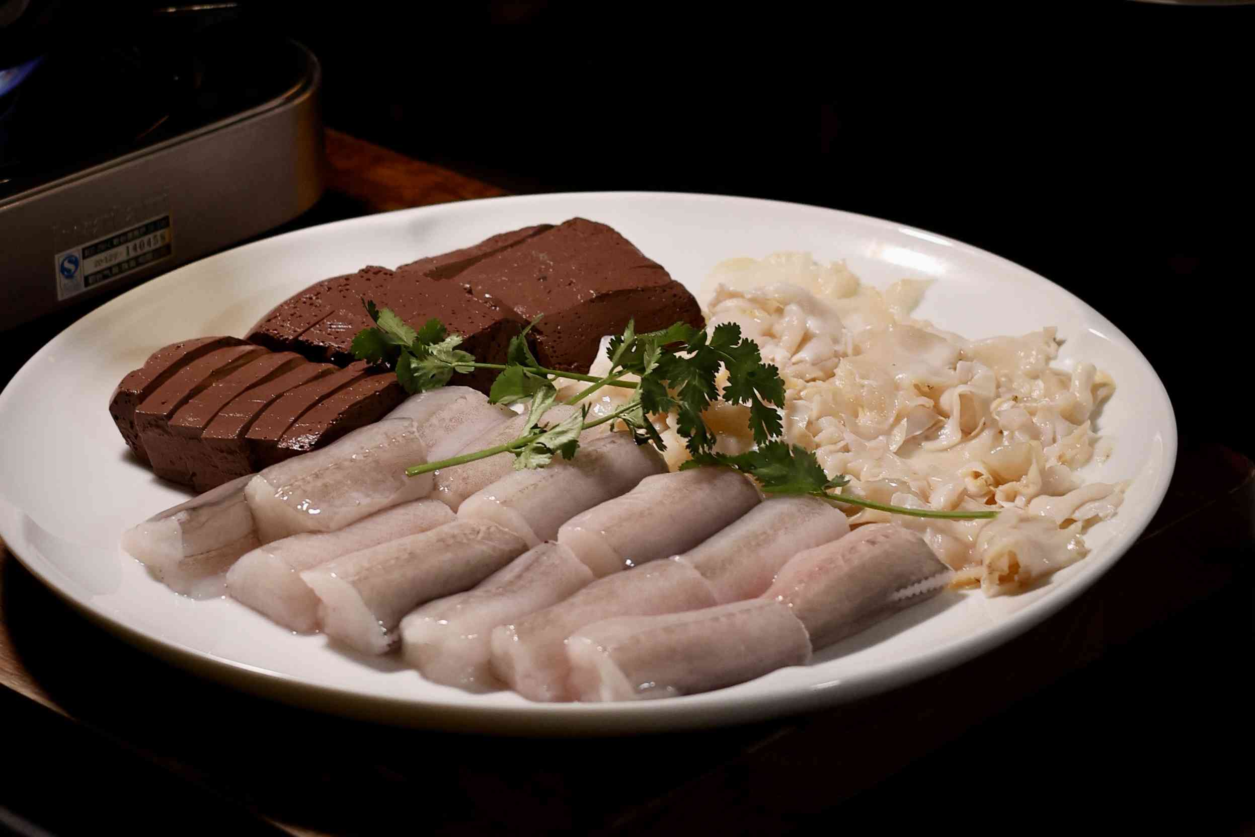 深圳黑珍珠潮州菜：澄海獅頭鵝、潮式醃海鮮、酸菜煮甲魚，奢華地道的潮汕美饌！