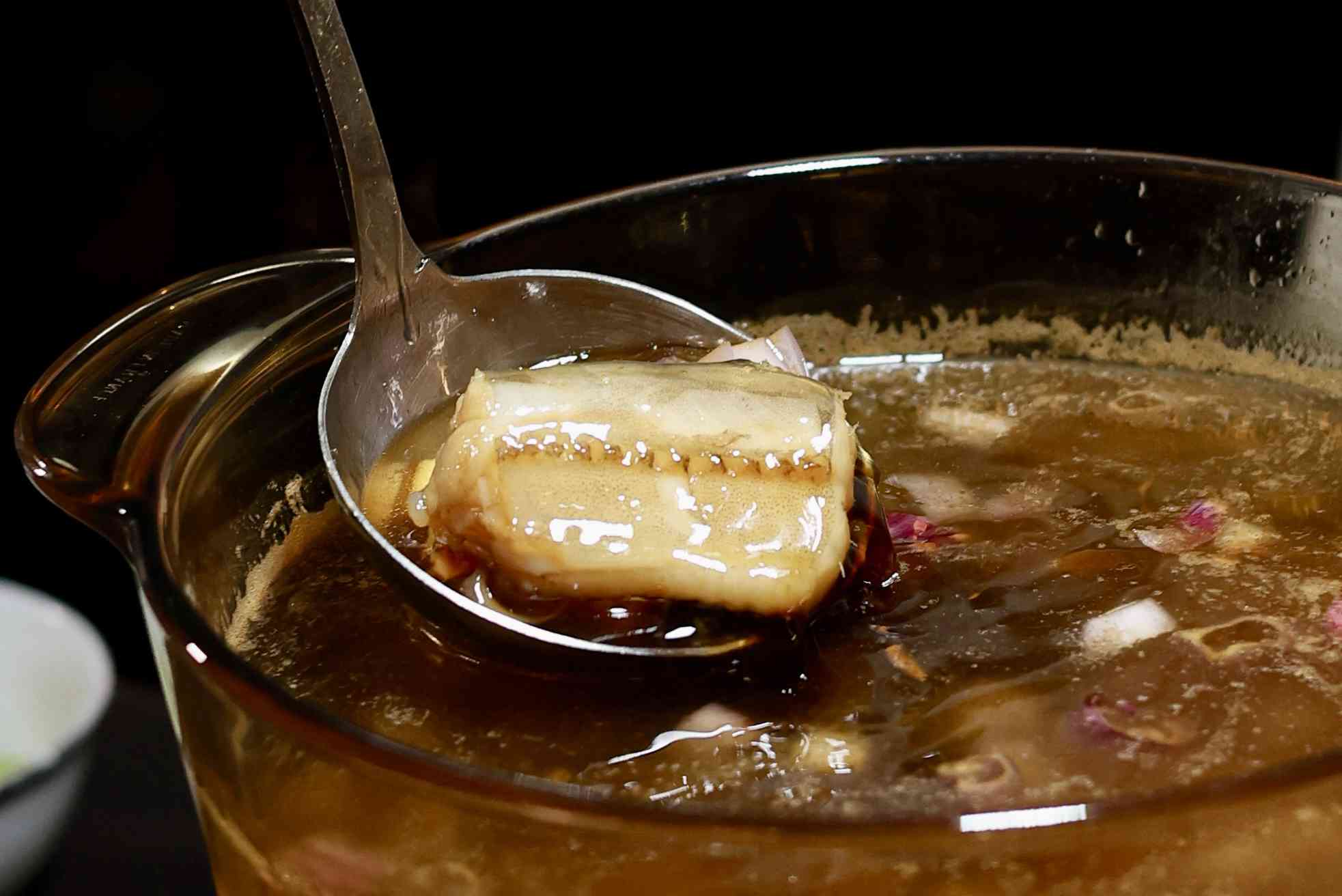 深圳黑珍珠潮州菜：澄海獅頭鵝、潮式醃海鮮、酸菜煮甲魚，奢華地道的潮汕美饌！