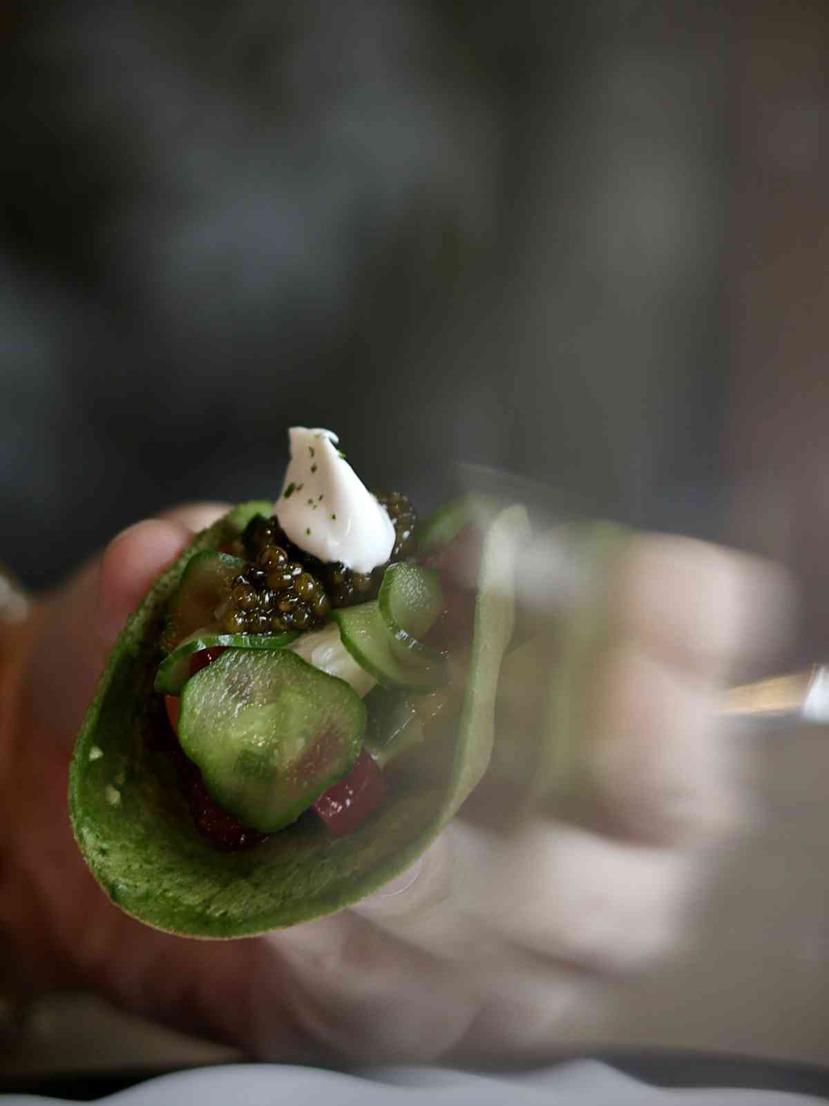 米芝蓮二星餐廳沖繩限定風味菜單！鮑魚海膽撻、魚子醬吞拿魚蕁麻班戟、牛臉頰肉配沖繩紫薯， 滋味滿載的琉球盛宴