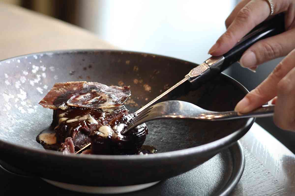 米芝蓮二星餐廳沖繩限定風味菜單！鮑魚海膽撻、魚子醬吞拿魚蕁麻班戟、牛臉頰肉配沖繩紫薯， 滋味滿載的琉球盛宴