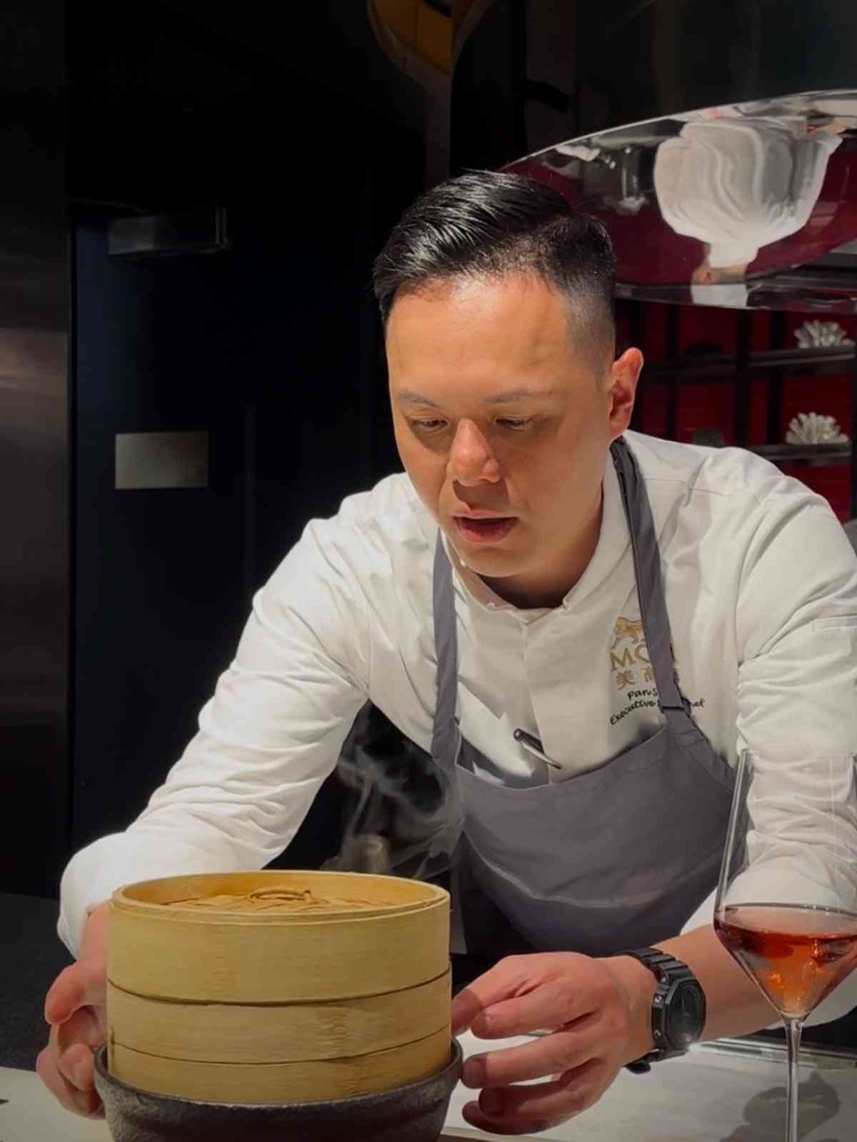 澳門米芝蓮一星無國界料理：紅魔蝦、黑金鮑、芝麻奶海膽松露麵，風味與美感的對話