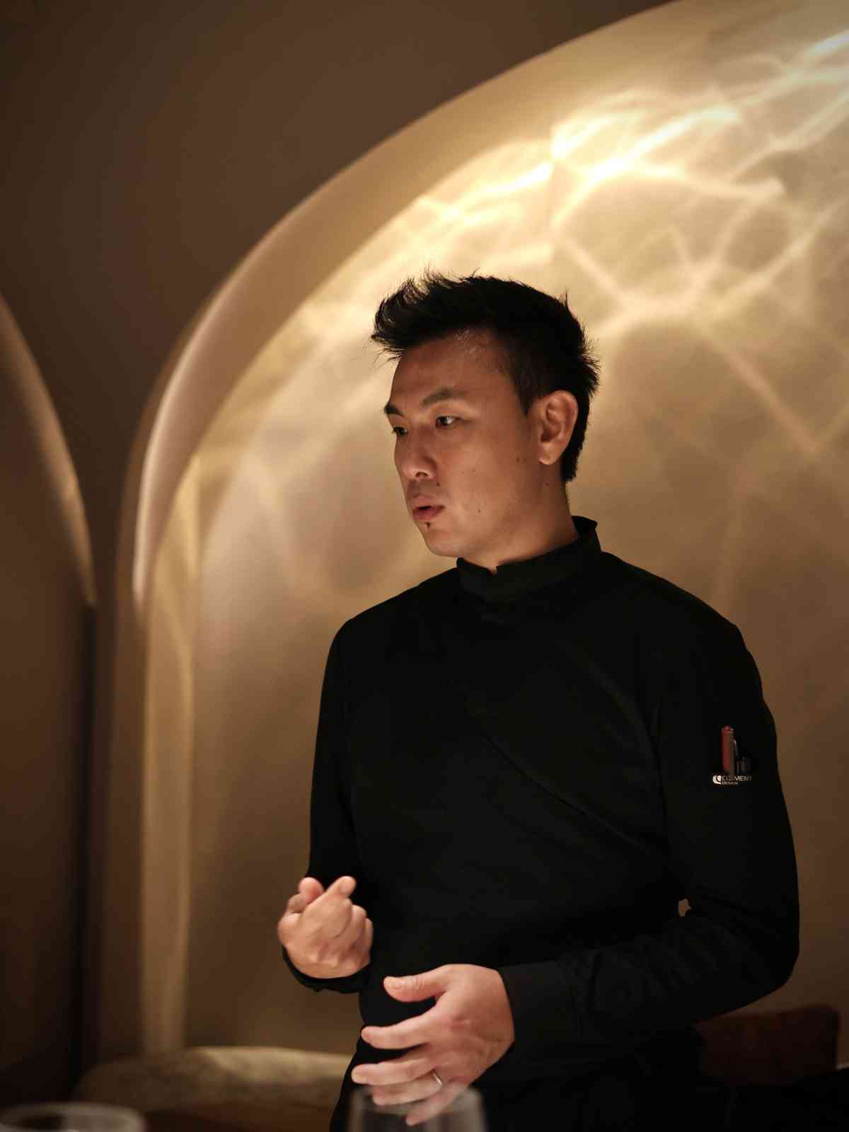 殿堂級名廚全新法餐登陸澳門：白蘆荀配海膽雪糕、魚子醬春季蕪菁、黑蒜醬炭烤12年花膠