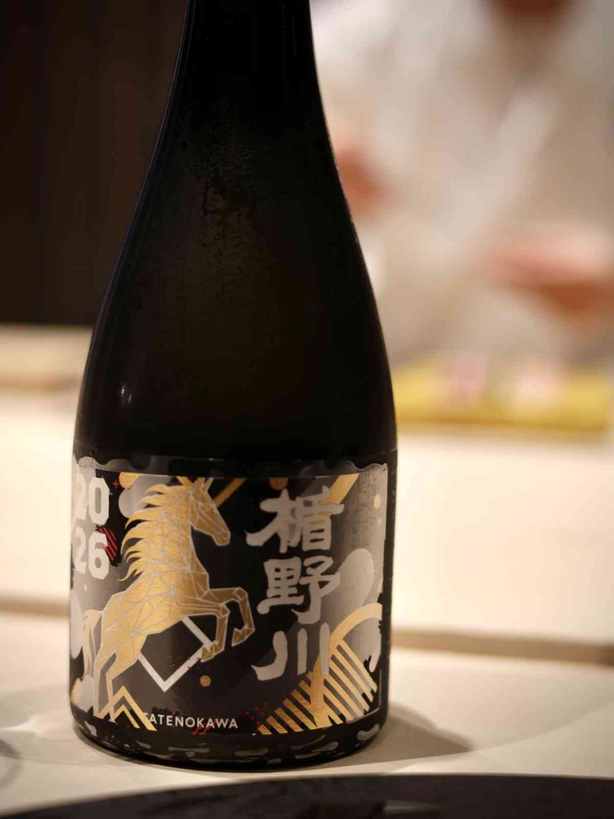 澳門米芝蓮一星餐廳品味割烹夜宴 : 鱧魚天婦羅、毛蟹豆乳火鍋、炸A5黑毛和牛里脊，旬味與清酒的奢華交織