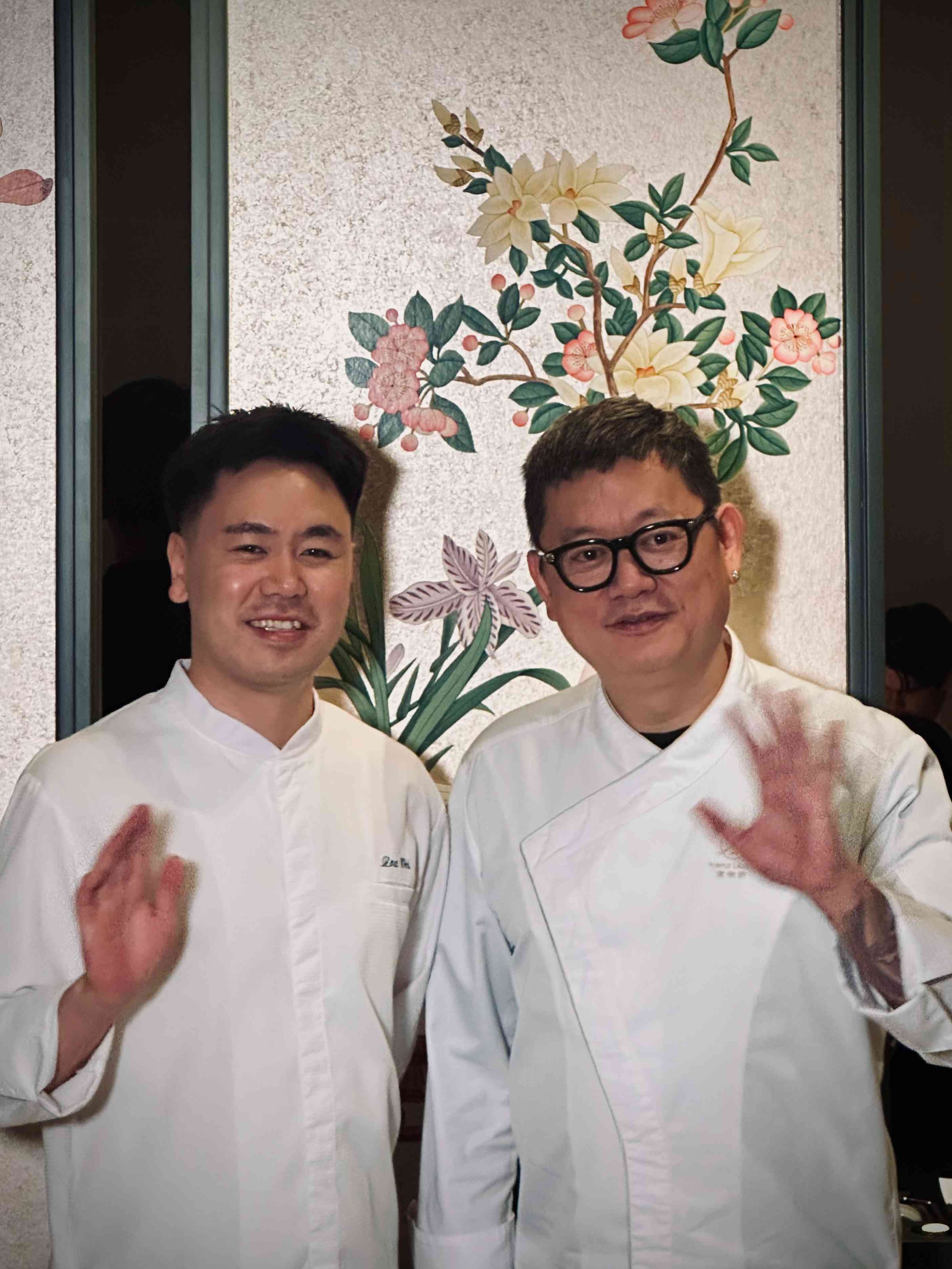 曼谷繁華市中心的江南秋色 : 蟹黃醋椒錦鯉、蟹粉豆腐圓子、蟹鉗古法糟油蒸,精雕細琢的金秋大閘蟹盛宴 曼谷繁華市中心的江南秋色 : 蟹黃醋椒錦鯉、蟹粉豆腐圓子、蟹鉗古法糟油蒸,精雕細琢的金秋大閘蟹盛宴