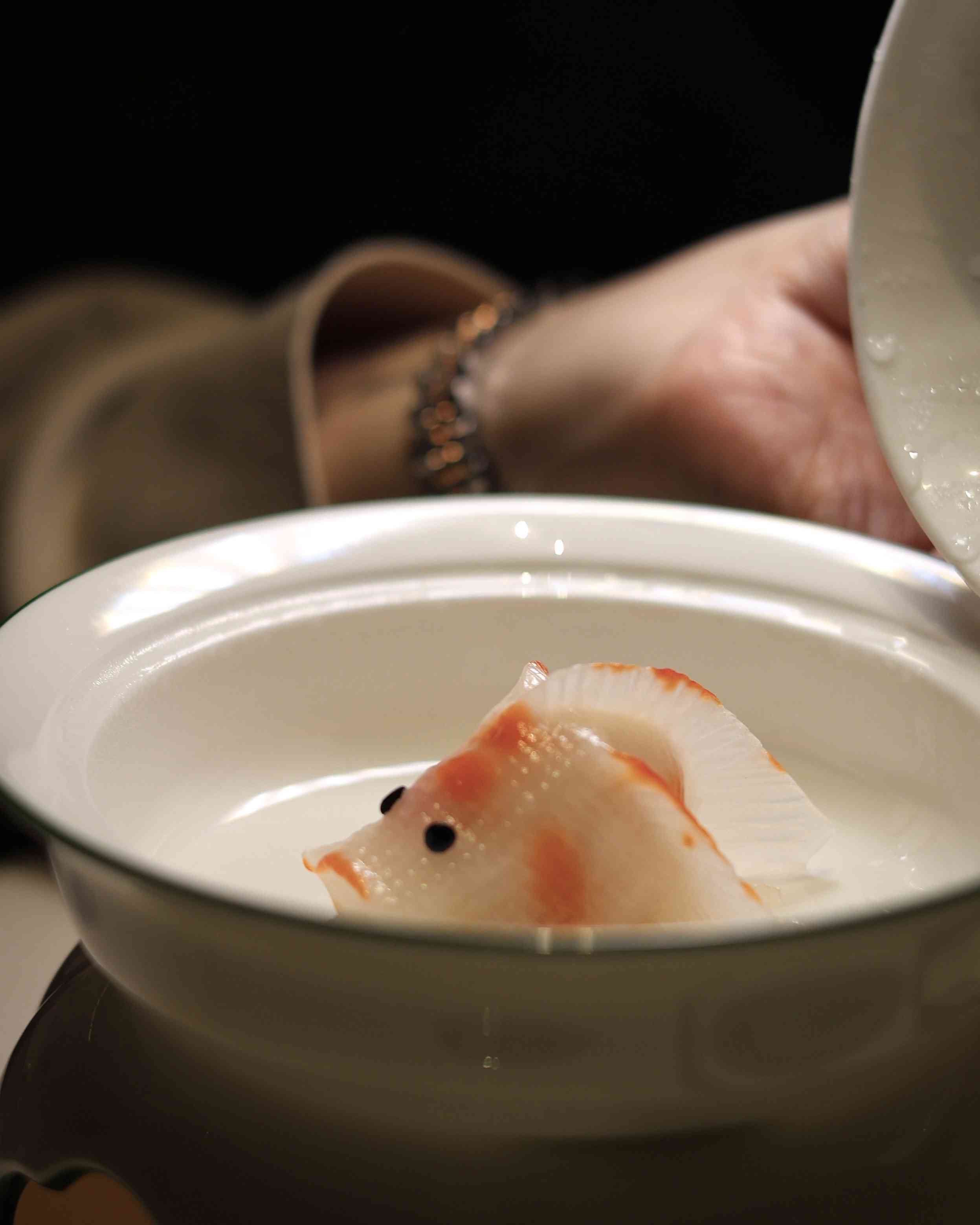 曼谷繁華市中心的江南秋色 : 蟹黃醋椒錦鯉、蟹粉豆腐圓子、蟹鉗古法糟油蒸,精雕細琢的金秋大閘蟹盛宴 曼谷繁華市中心的江南秋色 : 蟹黃醋椒錦鯉、蟹粉豆腐圓子、蟹鉗古法糟油蒸,精雕細琢的金秋大閘蟹盛宴