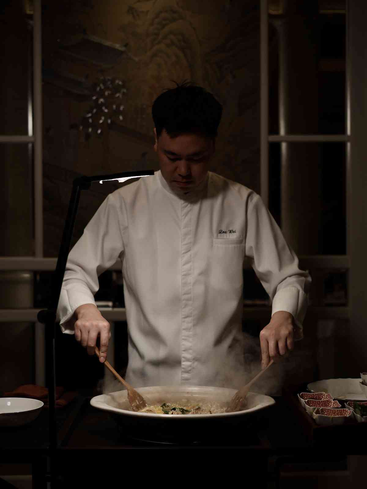 曼谷繁華市中心的江南秋色 : 蟹黃醋椒錦鯉、蟹粉豆腐圓子、蟹鉗古法糟油蒸,精雕細琢的金秋大閘蟹盛宴 曼谷繁華市中心的江南秋色 : 蟹黃醋椒錦鯉、蟹粉豆腐圓子、蟹鉗古法糟油蒸,精雕細琢的金秋大閘蟹盛宴