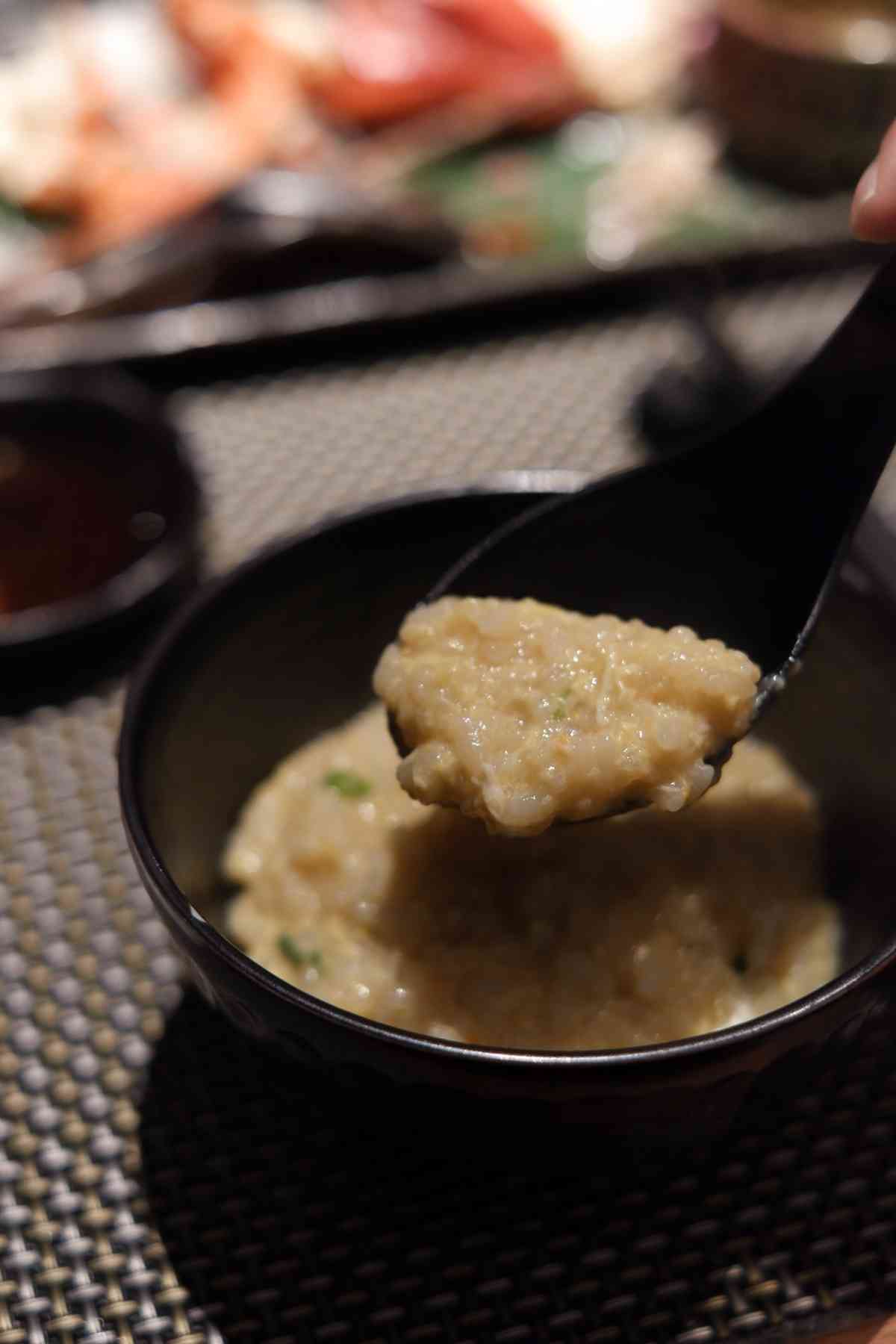 下班後的都市食堂！北海道風味龍蝦三食：清甜龍蝦刺身、暖心鍋雜炊，與朋友共享日常小確幸