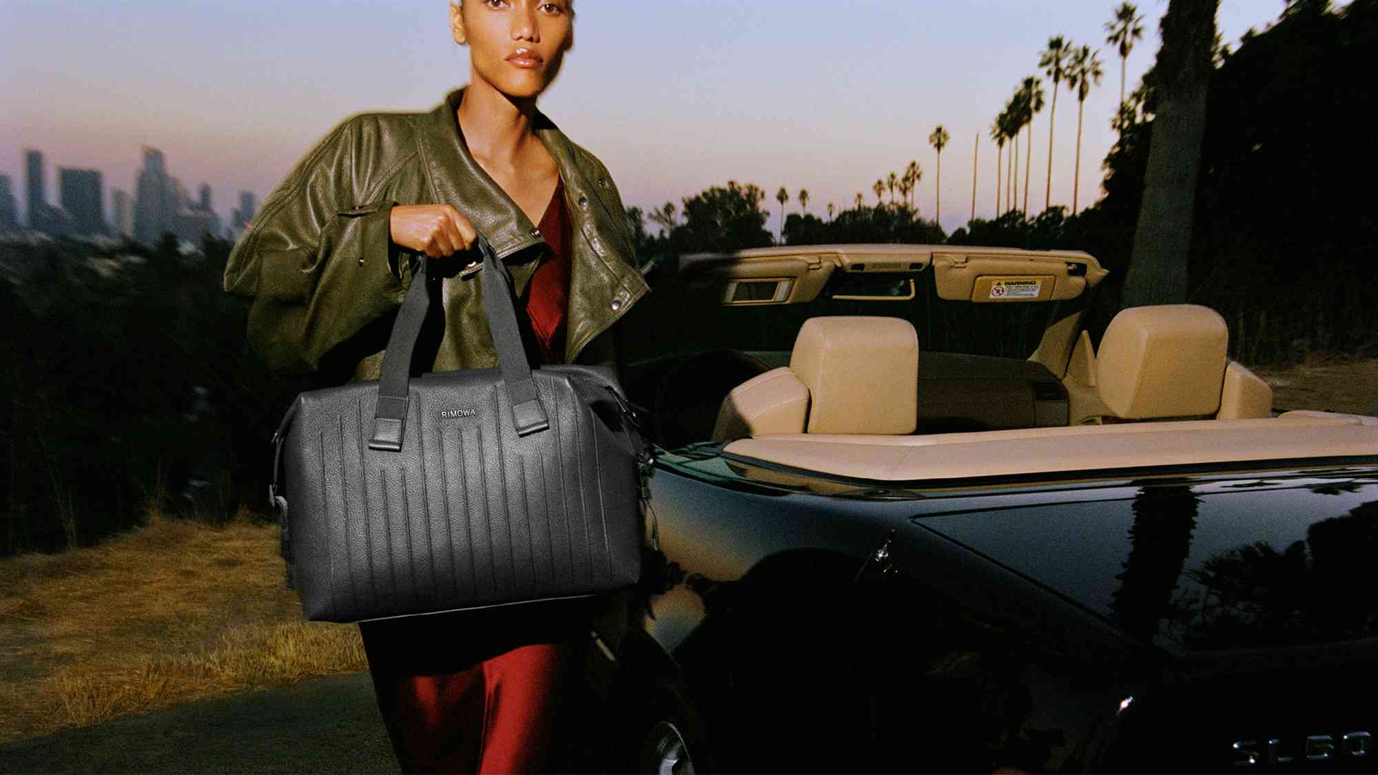 譜寫流動奢華：RIMOWA Never Still 全新皮革袋款登場，紀錄優雅行止的每分每秒