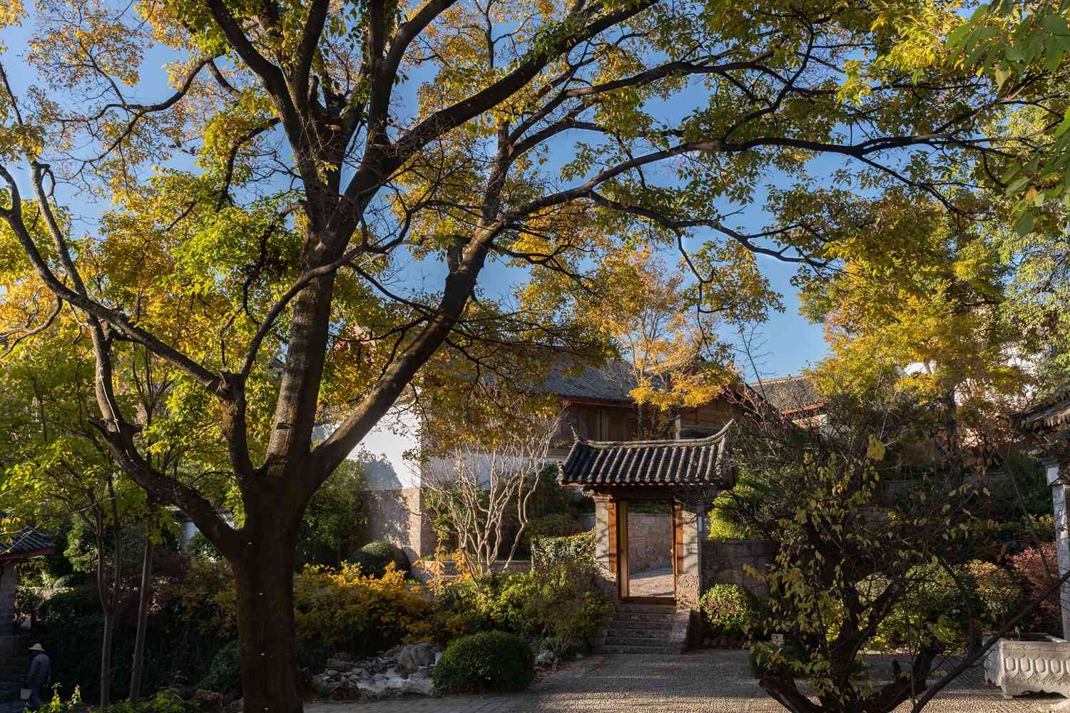 吸一口乾淨純粹的秋氣！從麗江山林、京都庭園到隱秘海島，下榻安縵展開一趟輕奢出走