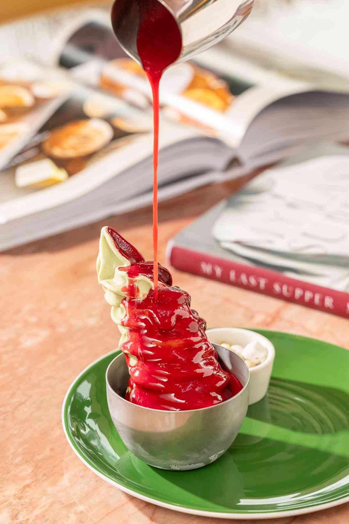 法國名廚進駐中環！結合香港中西合壁風格、必試點心系列里昂黑松露豬肉小籠包