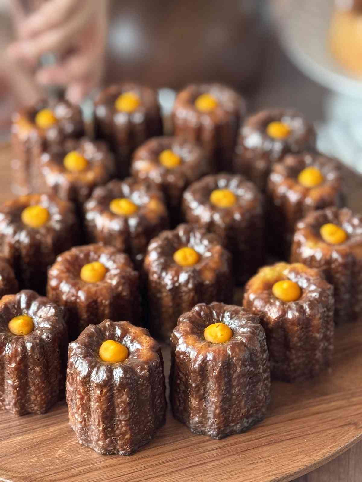 漫遊東京費爾蒙酒店的奢華：精緻日式下午茶、米芝蓮級壽司店、隱蔽黑膠音樂主題酒吧，視覺與味覺的雙重享受！