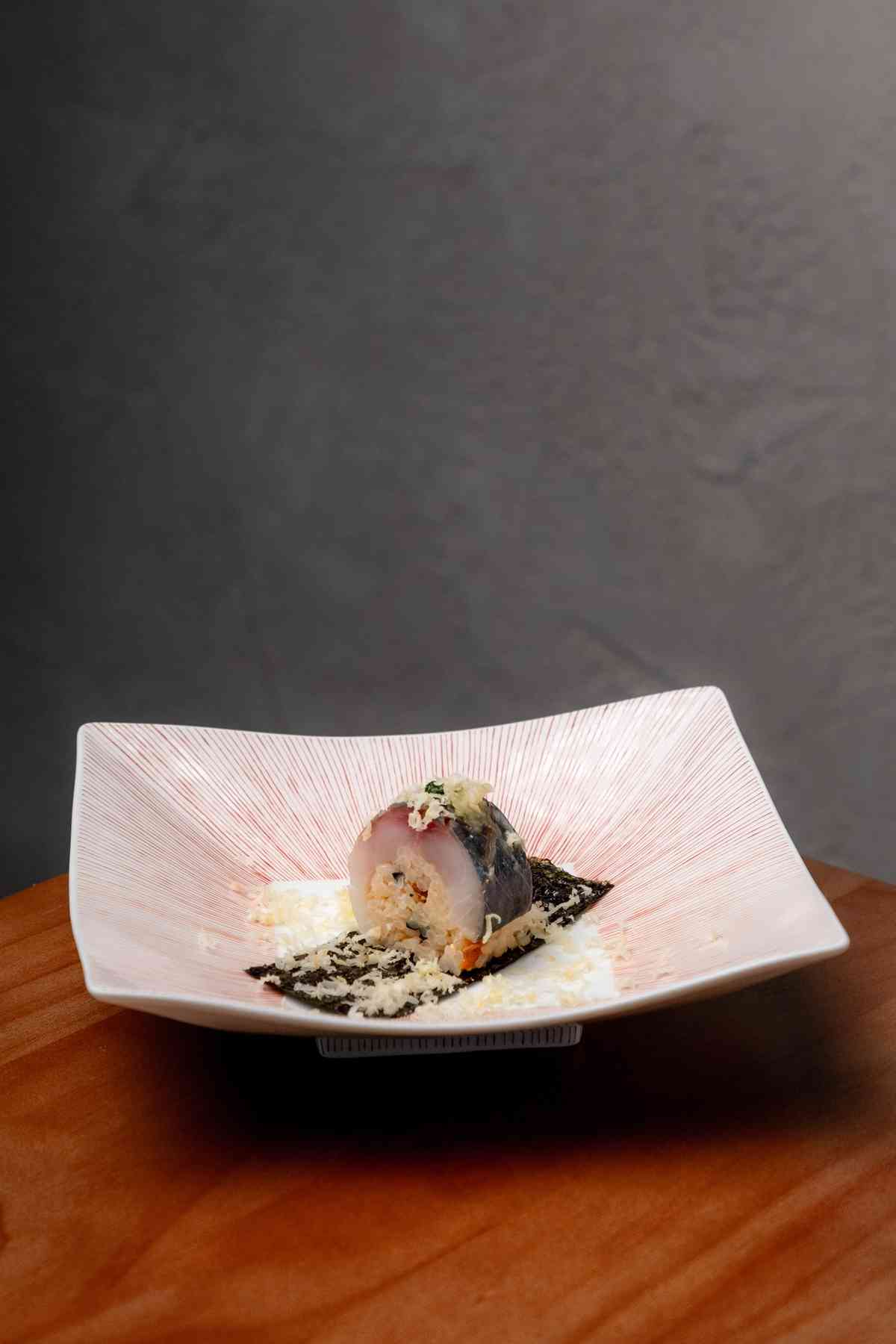 中環人氣精緻刺身丼飯店！首創「江戶前料理手法」x「煙燻熟成」魚料、告別傳統Omakase套餐