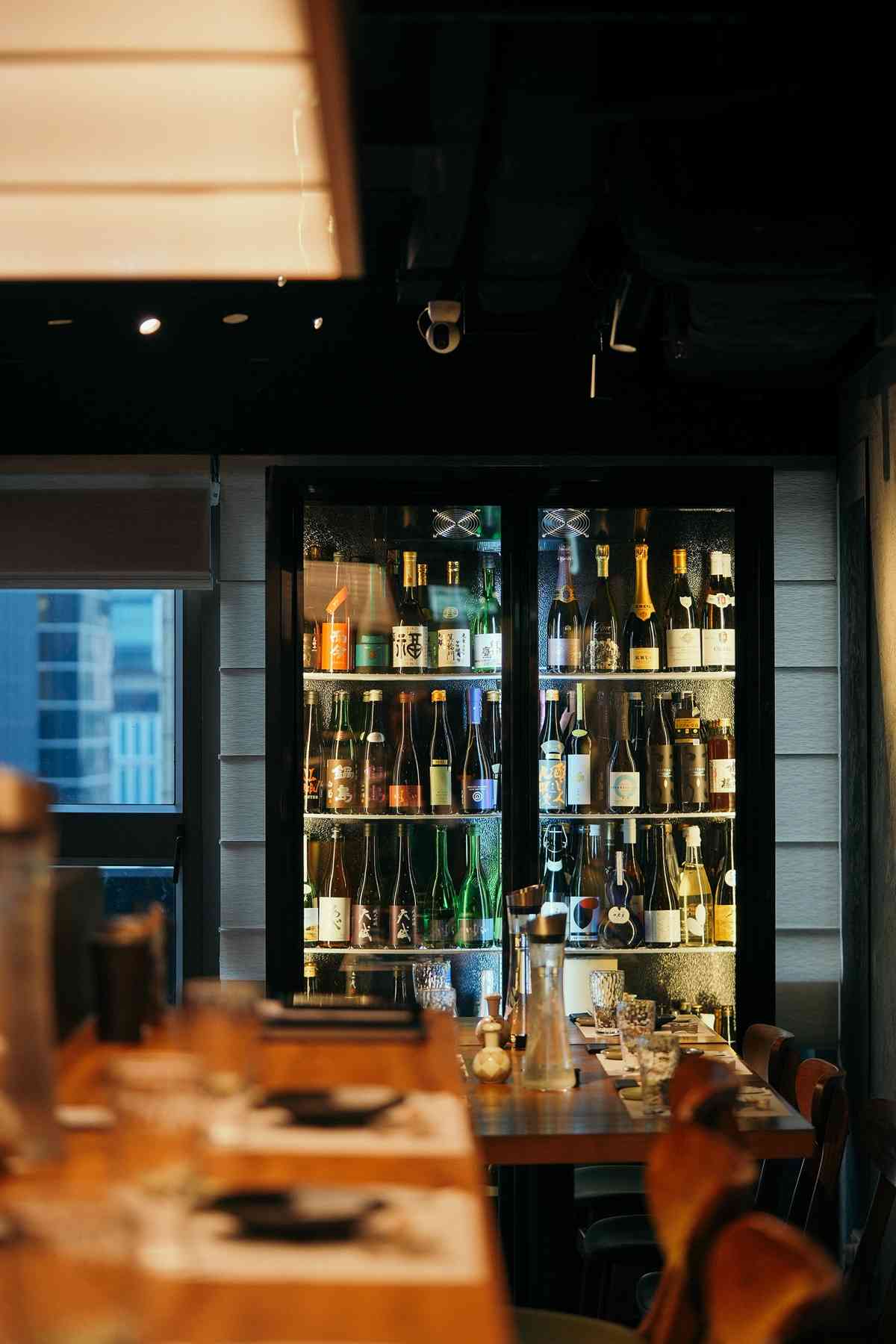 中環人氣精緻刺身丼飯店！首創「江戶前料理手法」x「煙燻熟成」魚料、告別傳統Omakase套餐