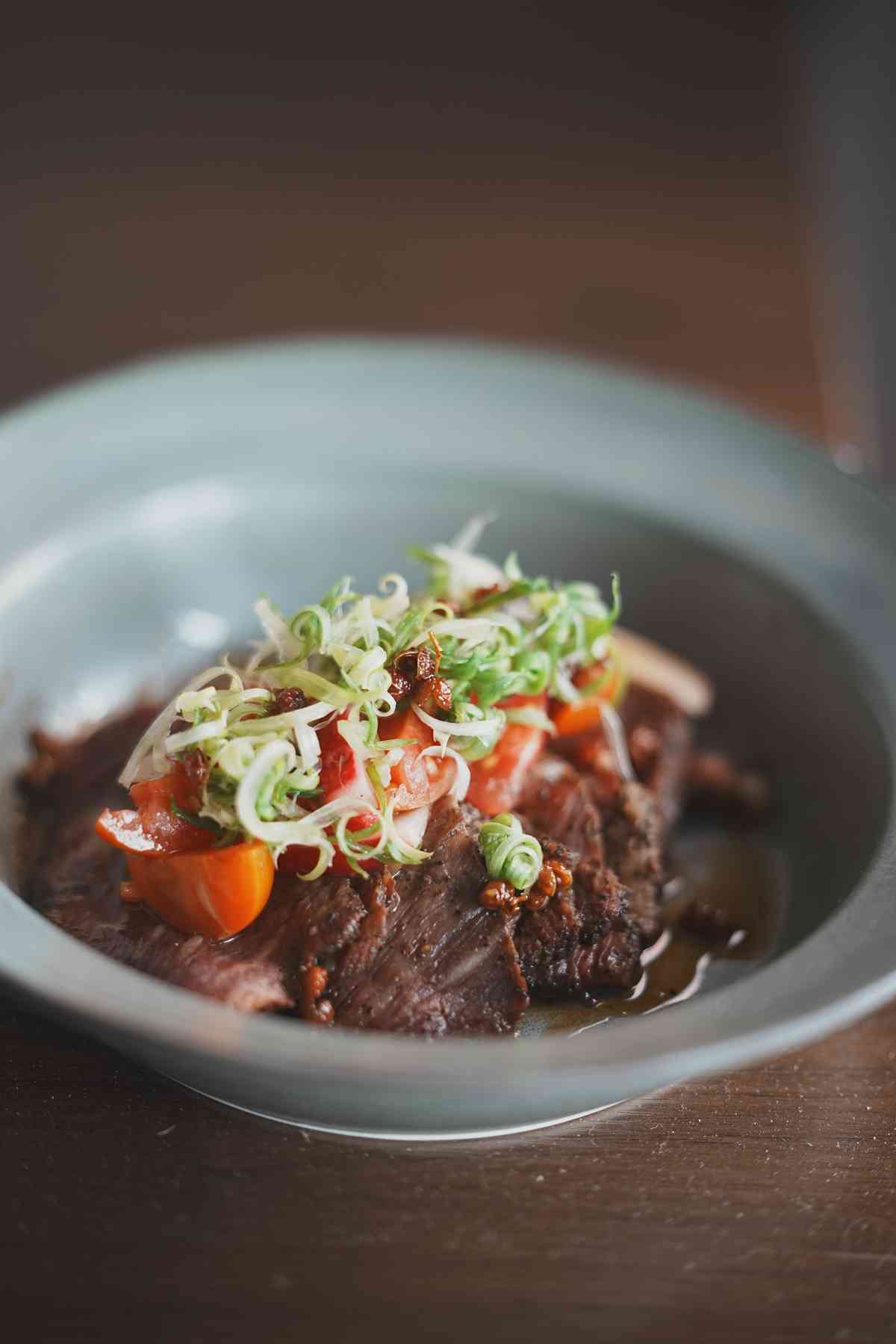 上環全新三層高精品茶概念店：必飲浮‧鴛鴦！以茶入饌必食頭春六堡蔘香雞、正山小種牛小排