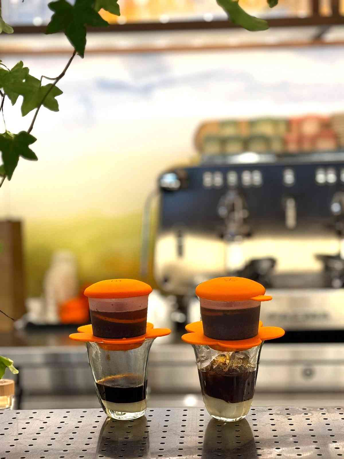 中環全新越南菜餐廳融合中式烹調！金華火腿花膠雞肉粉、一鴨三吃、稻草煙燻滷水乳鴿，充滿華僑記憶靈魂
