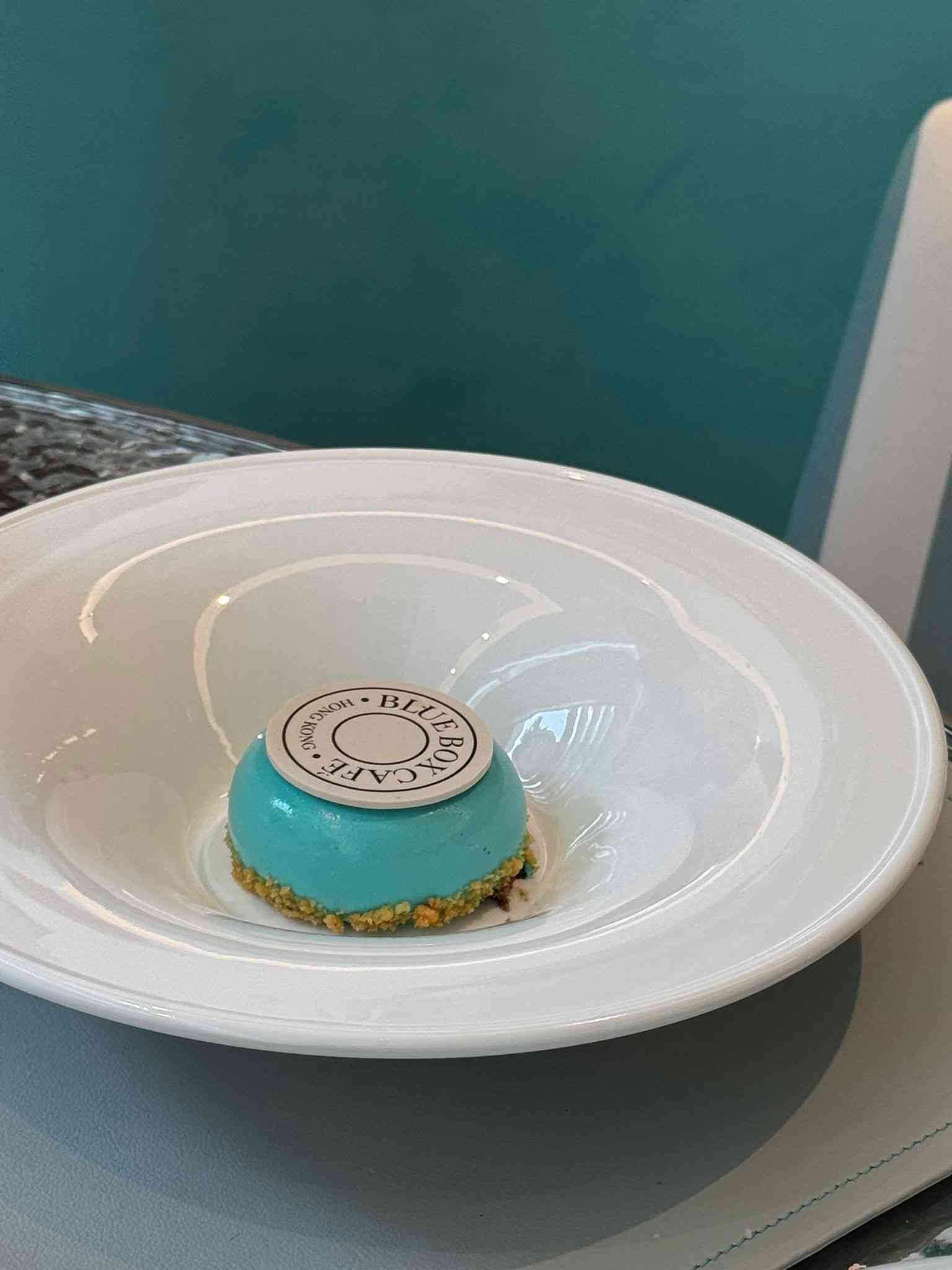 Tiffany Blue Box Caf&eacute;全新開幕！聯乘米芝蓮星級料理：招牌藍色蛋糕、頂級阿根廷牛柳，精緻全日餐單推介