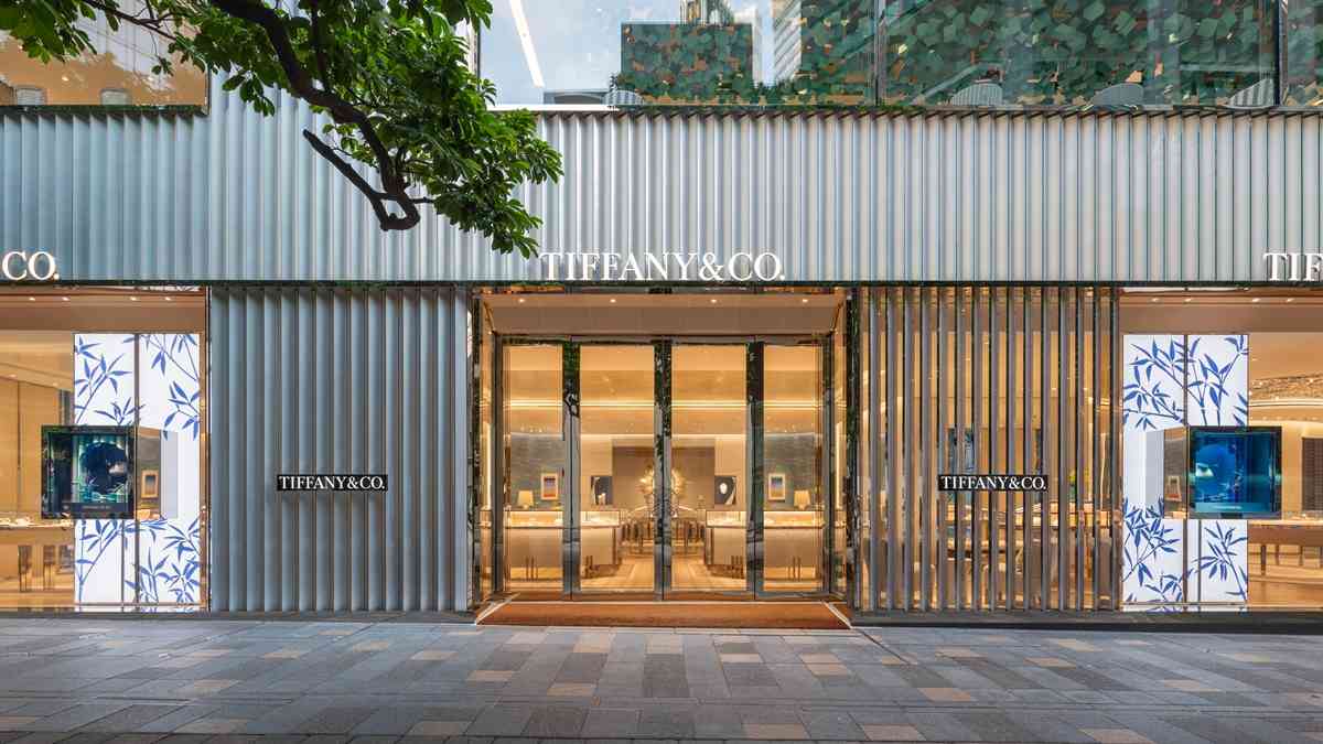 Tiffany Blue Box Caf&eacute;全新開幕！聯乘米芝蓮星級料理：招牌藍色蛋糕、頂級阿根廷牛柳，精緻全日餐單推介