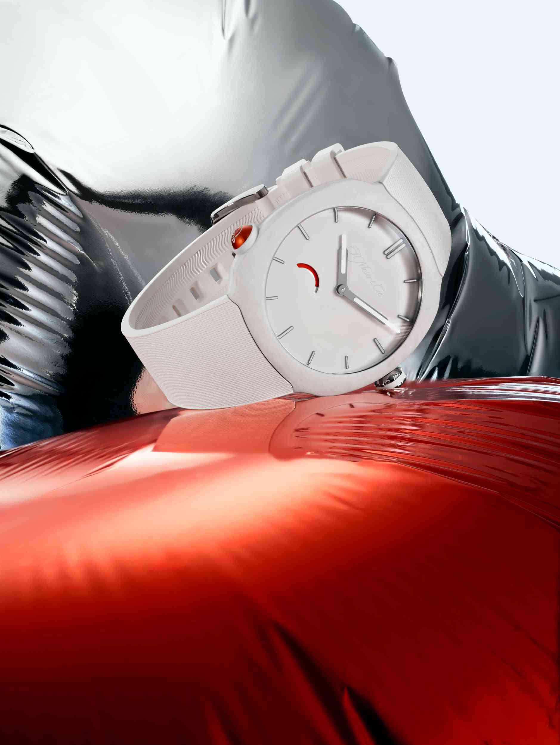 Watches & Wonders 2026:H. Moser & Cie. 極簡萬年曆、Streamliner Pump 與 Mini,以極簡哲學演繹內斂之美 Watches & Wonders 2026:H. Moser & Cie. 極簡萬年曆、Streamliner Pump 與 Mini,以極簡哲學演繹內斂之美