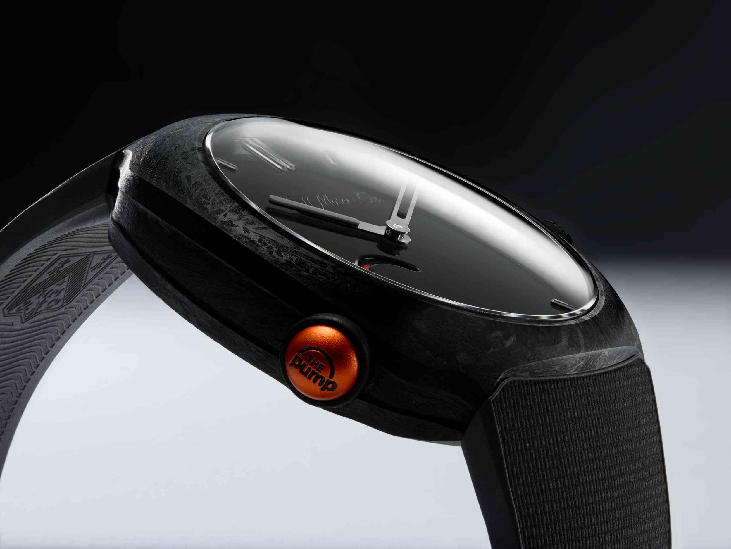 Watches & Wonders 2026:H. Moser & Cie. 極簡萬年曆、Streamliner Pump 與 Mini,以極簡哲學演繹內斂之美 Watches & Wonders 2026:H. Moser & Cie. 極簡萬年曆、Streamliner Pump 與 Mini,以極簡哲學演繹內斂之美