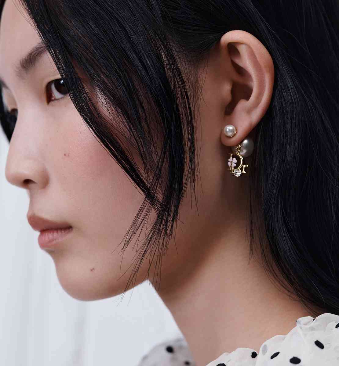 七夕愛心耳環提案:Van Cleef & Arpel Sweet Hearts、Louis Vutton Essential Love 、Dior 七夕Tribales ,耳畔的浪漫告白 七夕愛心耳環提案:Van Cleef & Arpel Sweet Hearts、Louis Vutton Essential Love 、Dior 七夕Tribales ,耳畔的浪漫告白