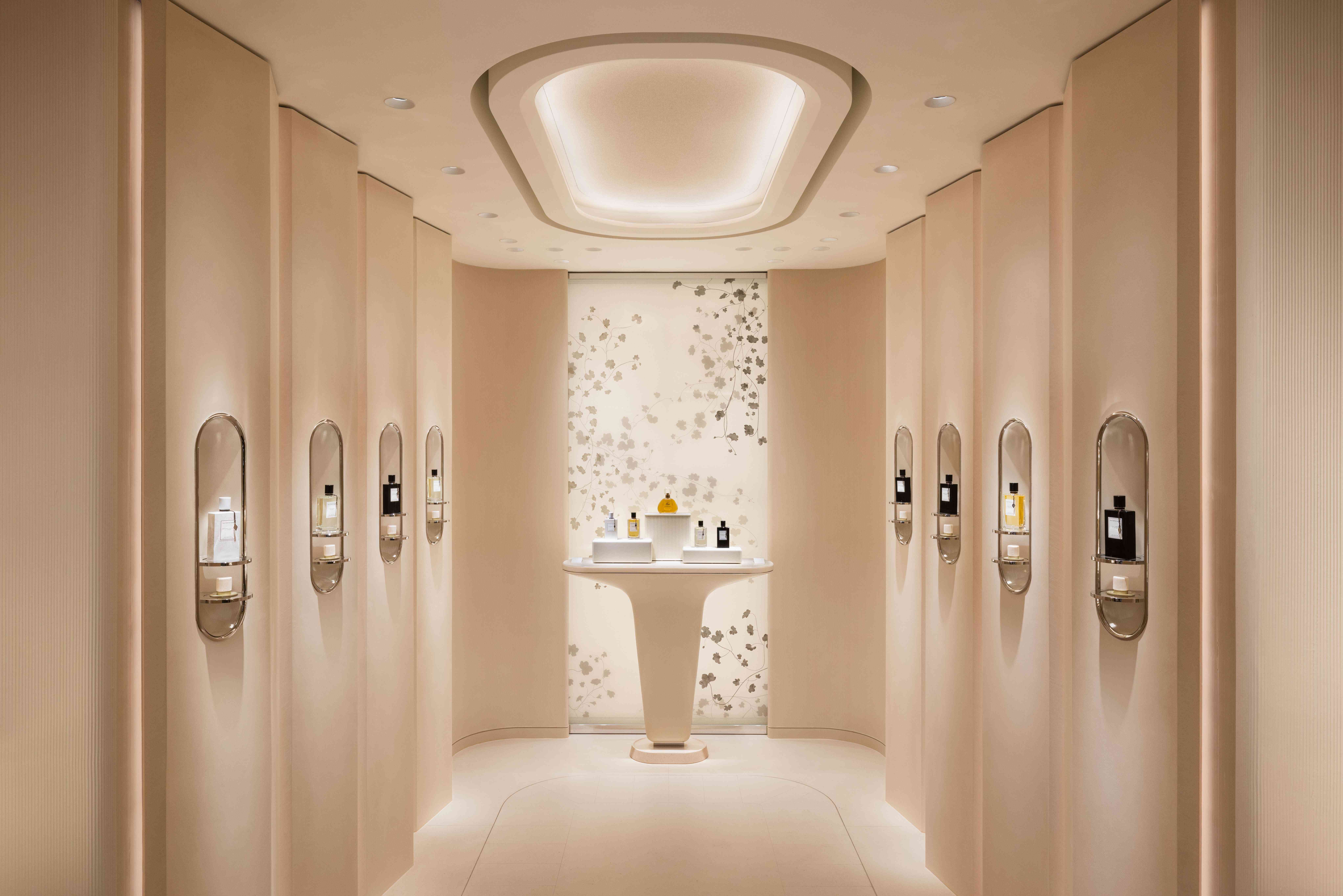 鬧市中的恬靜時刻：Van Cleef & Arpels香港世家旗艦店全新登場