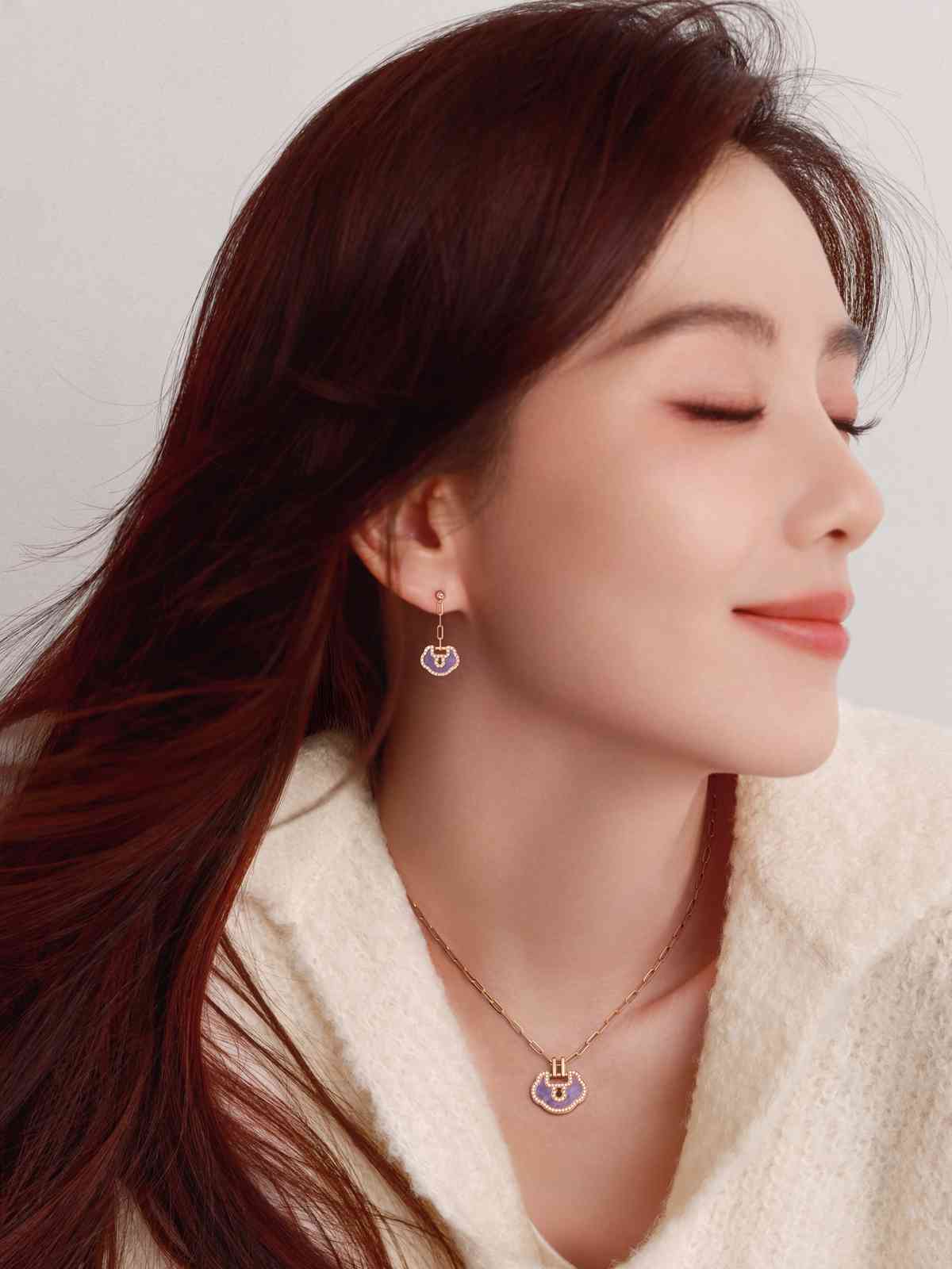 紫氣東來，如意隨行：Qeelin全新紫翡Yu Yi 系列，演繹當代輕奢美學