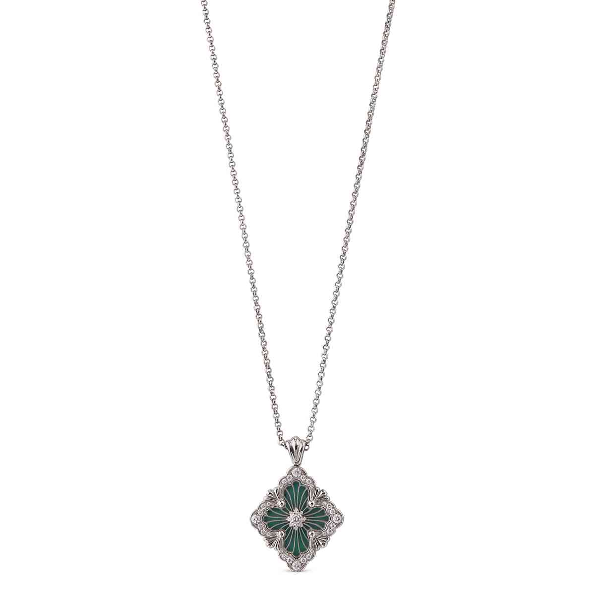 把文藝復興的奢華戴在身上!Buccellati 全新 Opera Tulle 綠玉髓鉑金吊墜,讓日常穿搭自帶高級感 把文藝復興的奢華戴在身上!Buccellati 全新 Opera Tulle 綠玉髓鉑金吊墜,讓日常穿搭自帶高級感