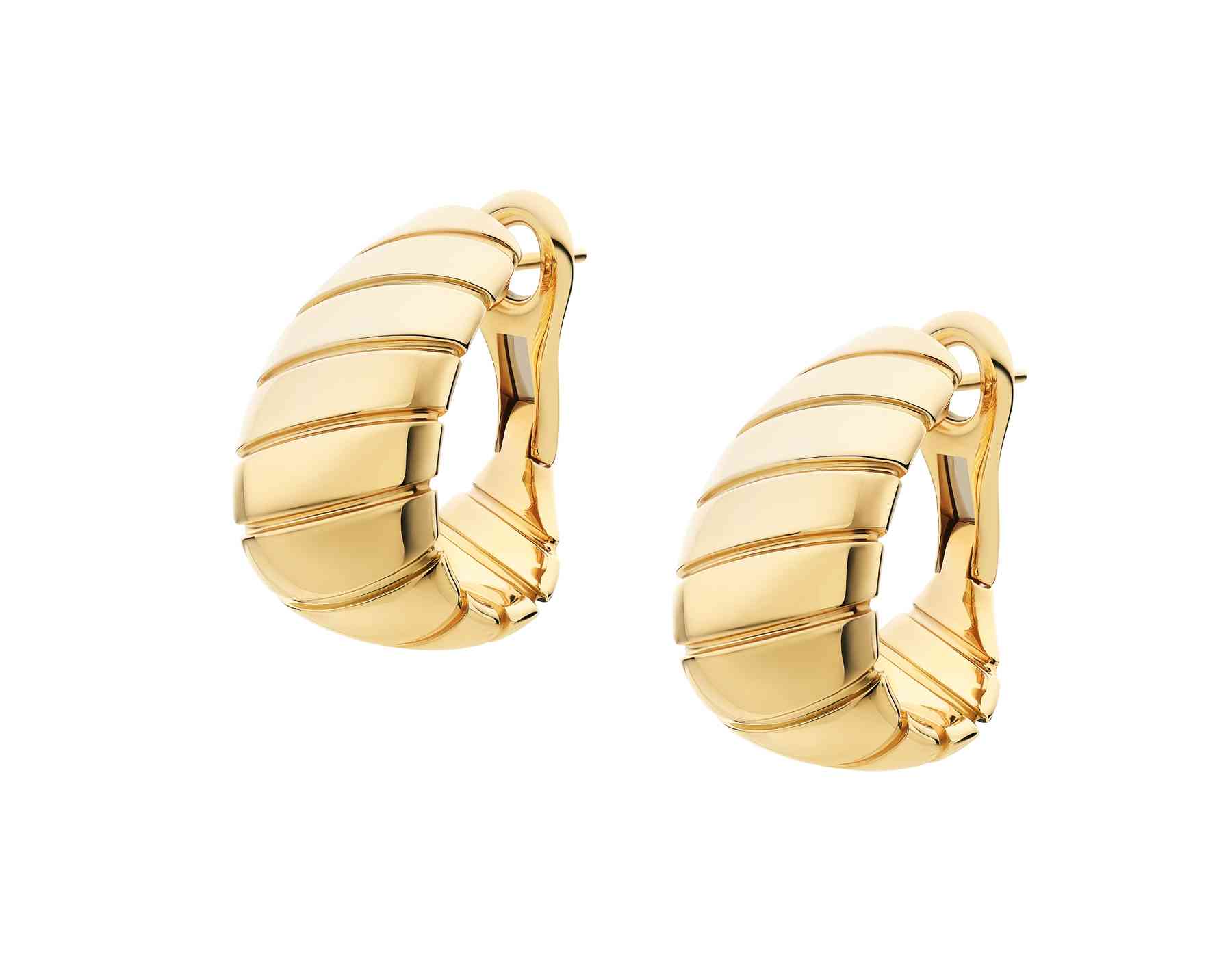 工業靈感的流金線條：BVLGARI Tubogas 推出五款全新創作，以不對稱幾何與三色金交織永恆優雅