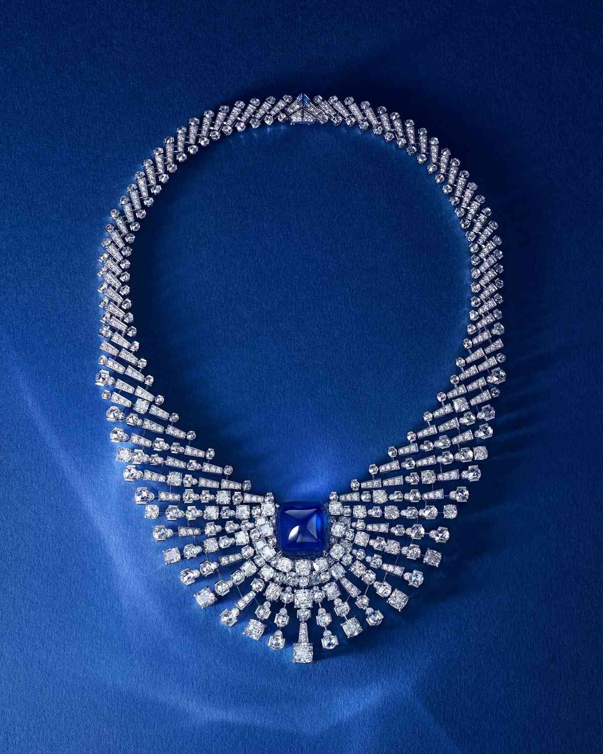 41克拉藍寶石的極致工藝:Cartier《Le Chœur des Pierres》高級珠寶系列第二篇章,詠嘆大自然的無上讚歌 41克拉藍寶石的極致工藝:Cartier《Le Chœur des Pierres》高級珠寶系列第二篇章,詠嘆大自然的無上讚歌