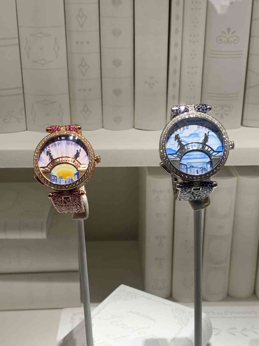 腕錶的時光隧道！走進梵克雅寶「Poetry of Time 」展覽，看戀人橋上的浪漫相遇