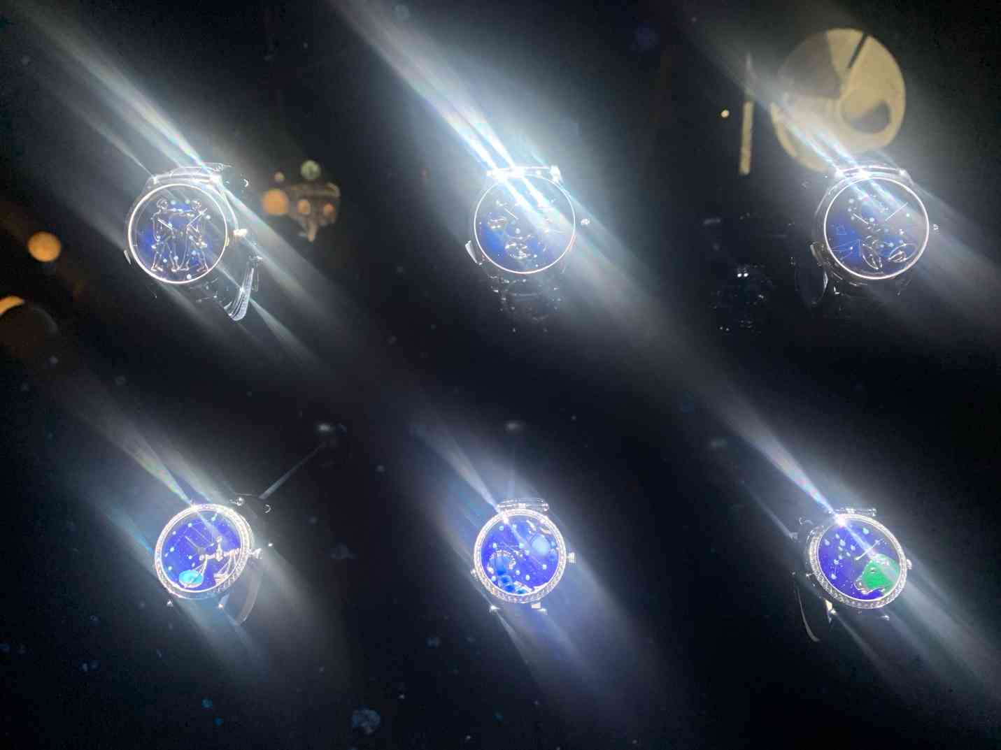 腕錶的時光隧道！走進梵克雅寶「Poetry of Time 」展覽，看戀人橋上的浪漫相遇