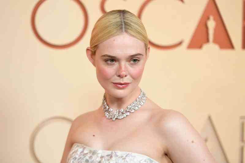 2026 奧斯卡紅毯上珠寶焦點：Collar 與 Torque 美學