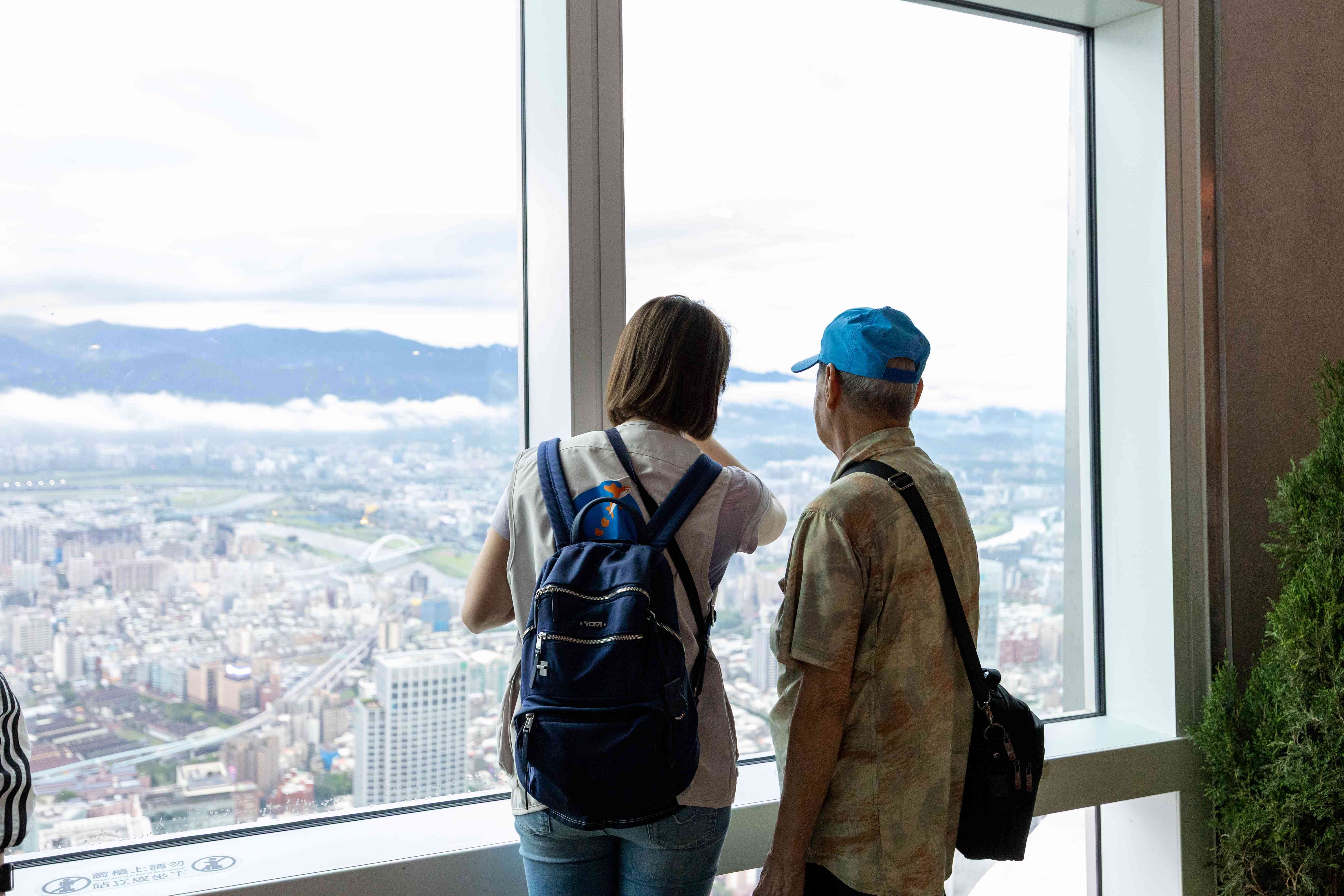 長者旅遊貼心攻略｜每半小時如廁休息、企缸住宿、平安藥包清單，銀齡團義工實戰分享