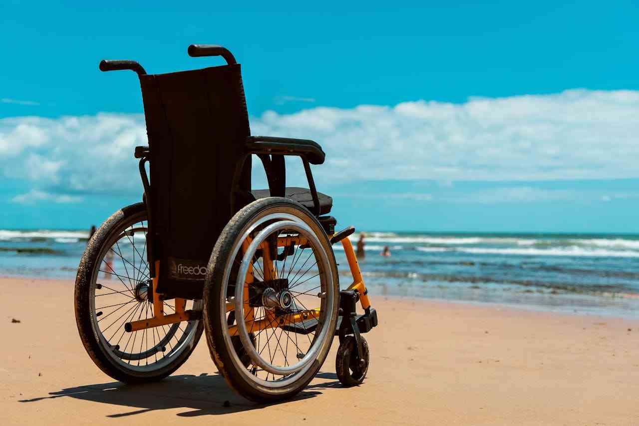 輪椅並非愈輕愈好！長者「揀車」貼士 ＋ 腦退化用家防反車指南