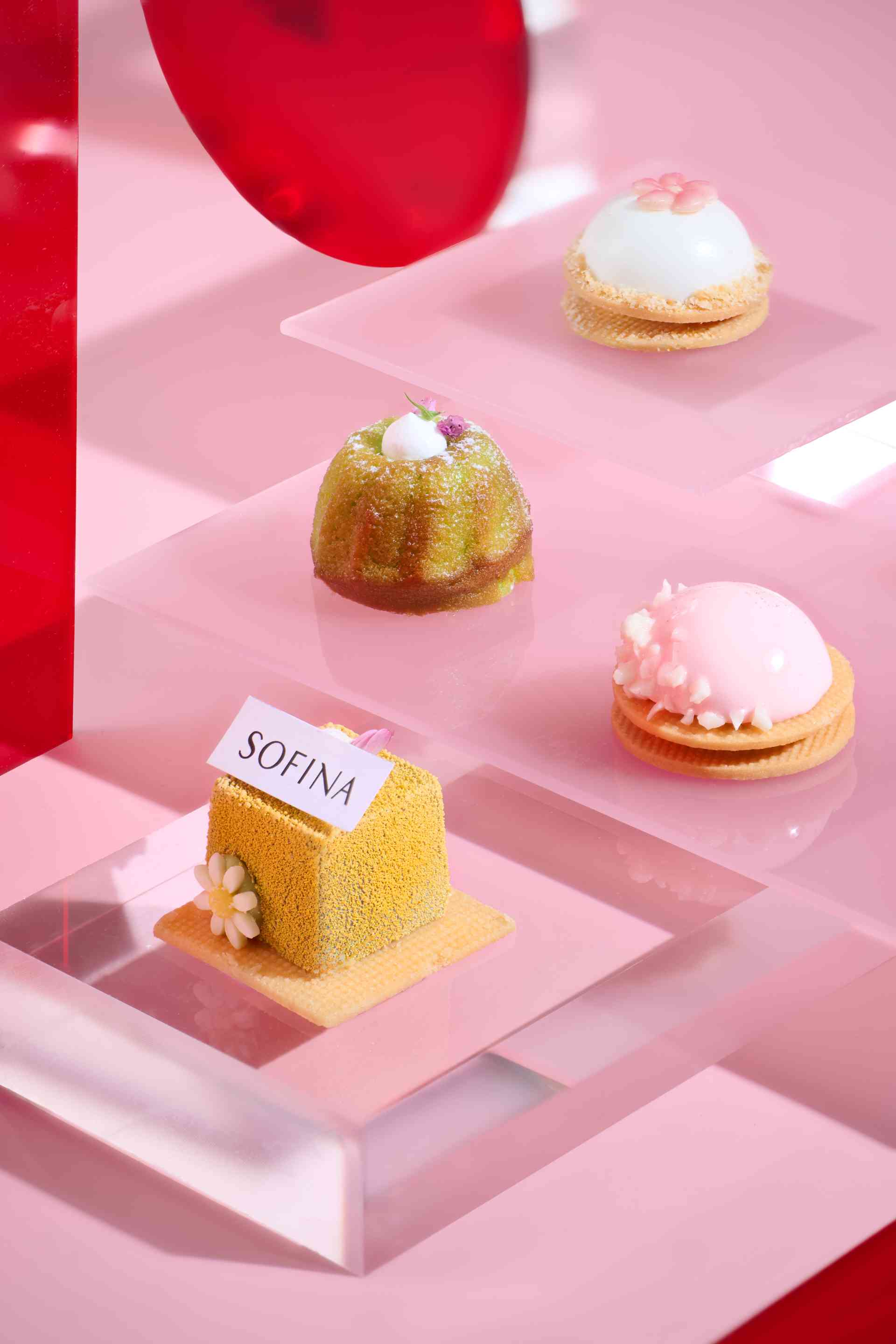 情人節2026｜夢幻下午茶3選！浪漫銅藝雕塑、聯乘芬蘭人氣 Marimekko、日系護膚主題，綻放甜蜜午後時刻！