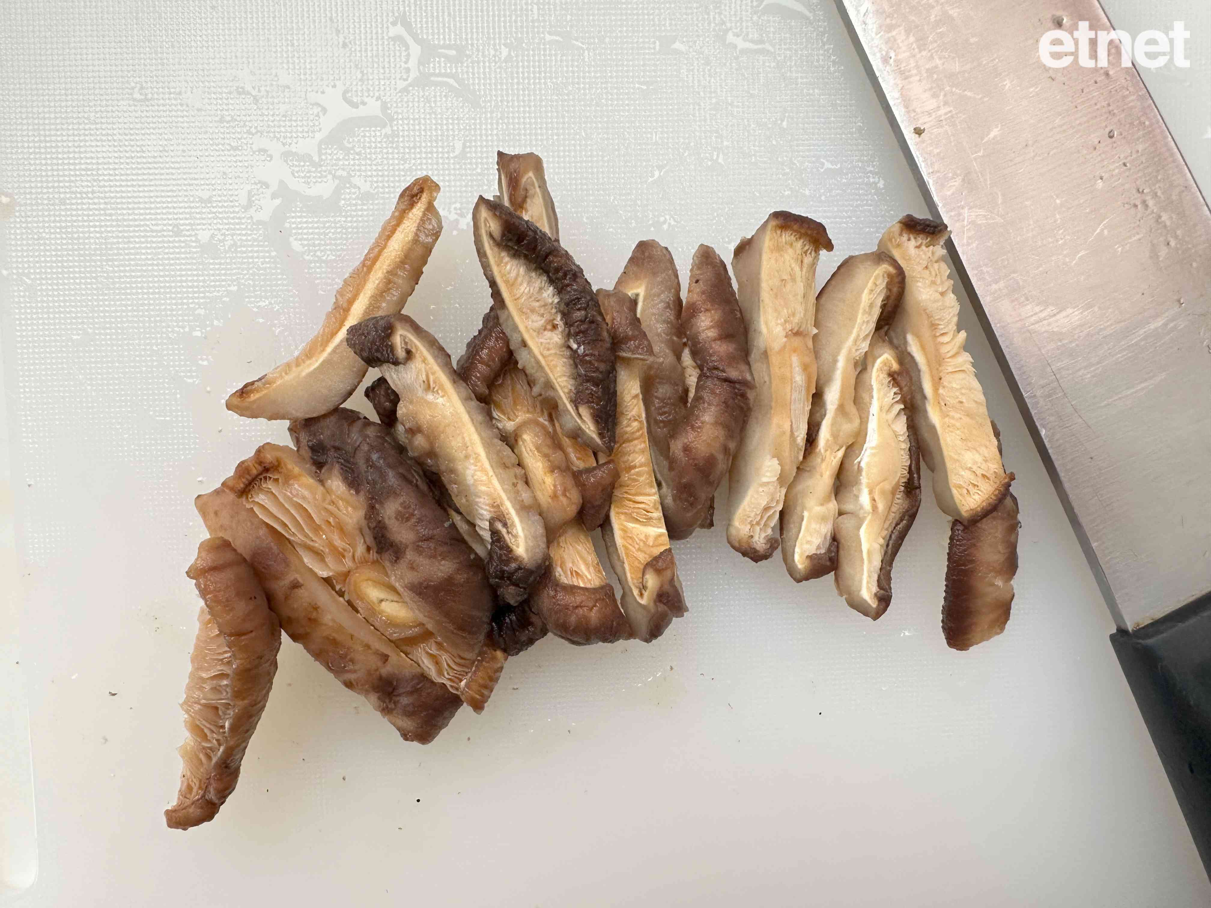 走肉點心系列之二：芫荽雙菇腸粉