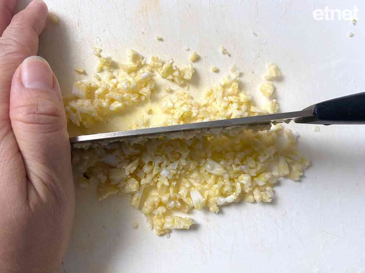 萬聖節，南瓜當紅的季節來了！今期素食譜：南瓜珍珠粟米香炒雞髀菇