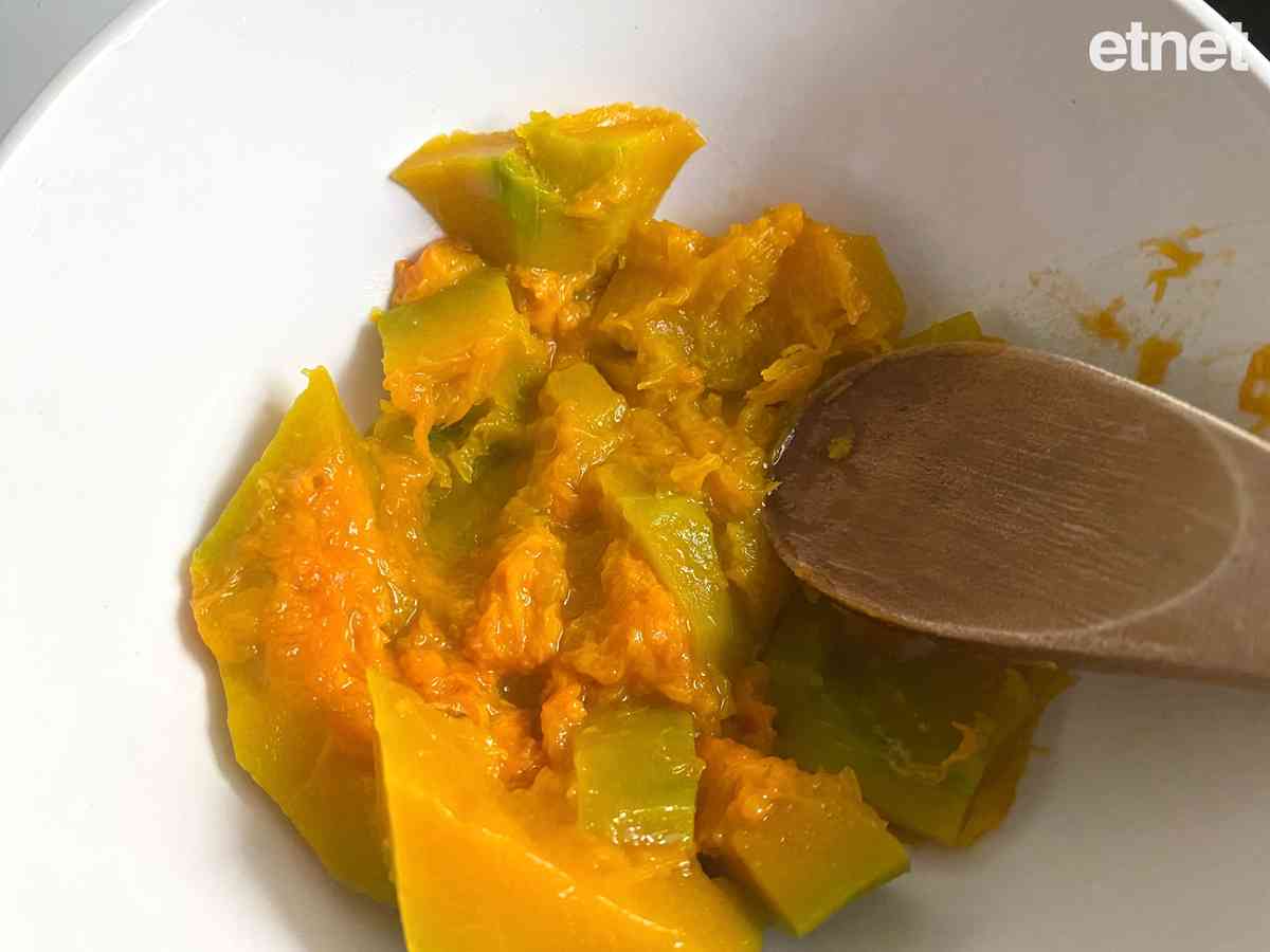 萬聖節，南瓜當紅的季節來了！今期素食譜：南瓜珍珠粟米香炒雞髀菇