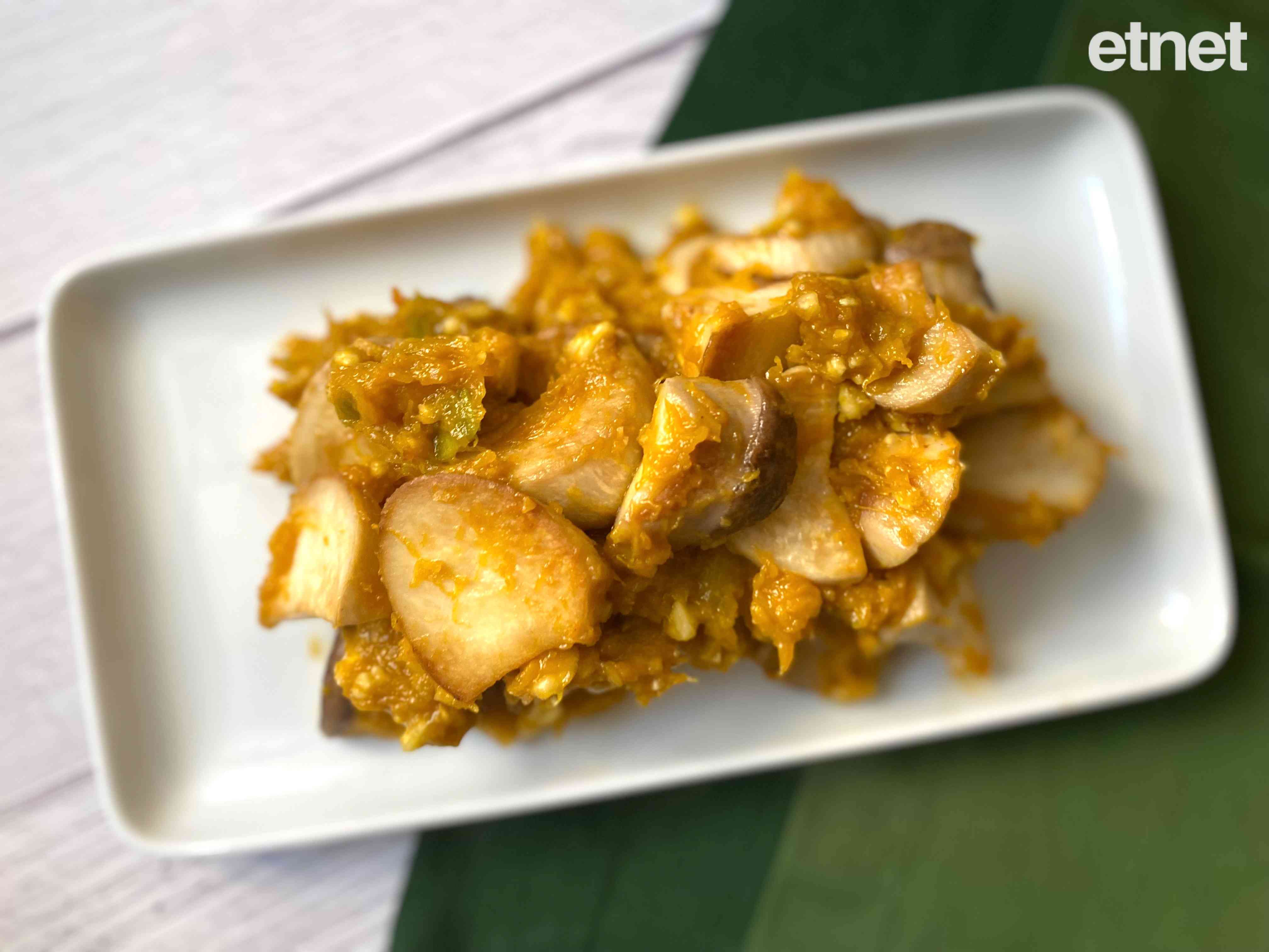 萬聖節，南瓜當紅的季節來了！今期素食譜：南瓜珍珠粟米香炒雞髀菇