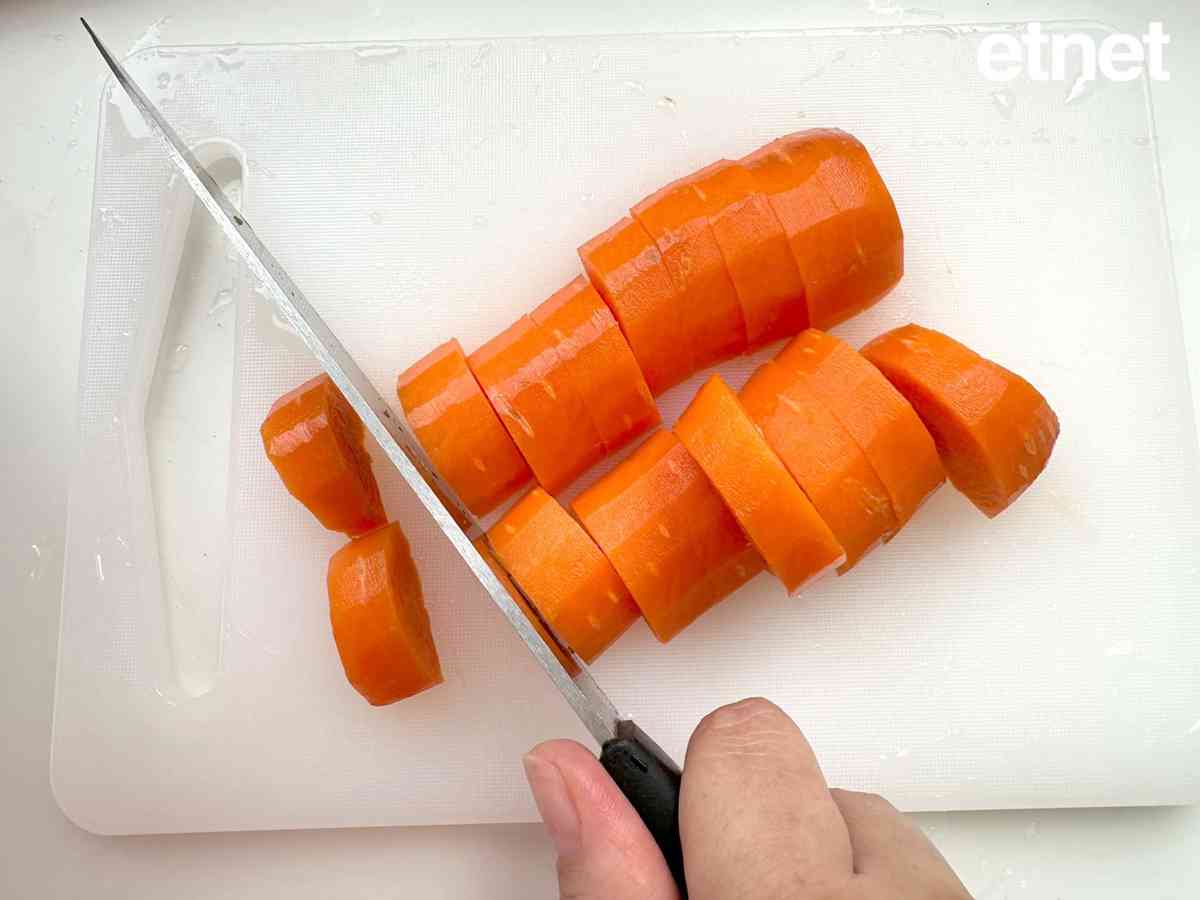 夏意未去的十一月，顛覆秋天的感覺！秋日素湯推介：蟲草花栗子淮山湯