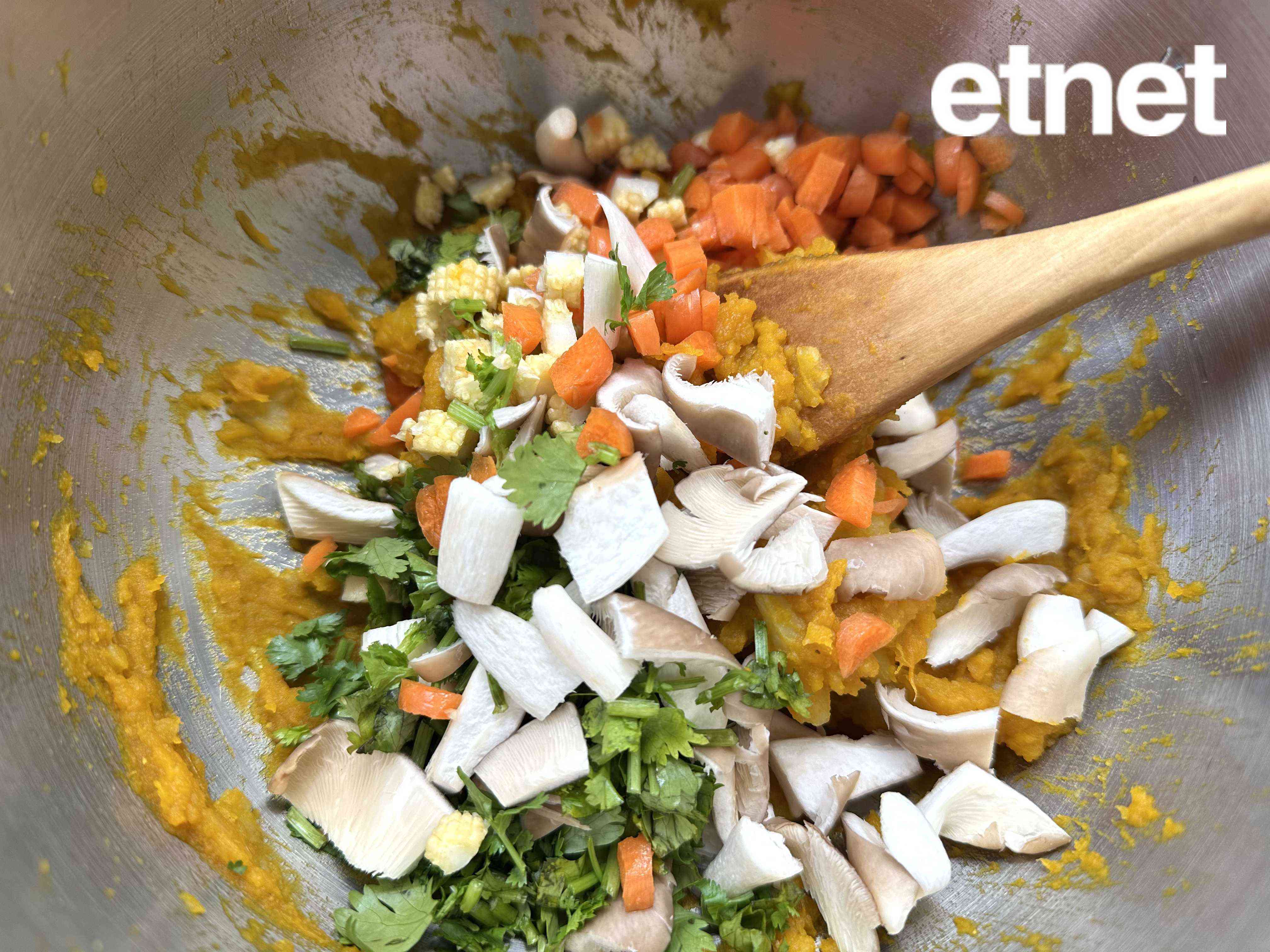 今期素食譜推薦：越式月亮餅 難得出現的桌上客