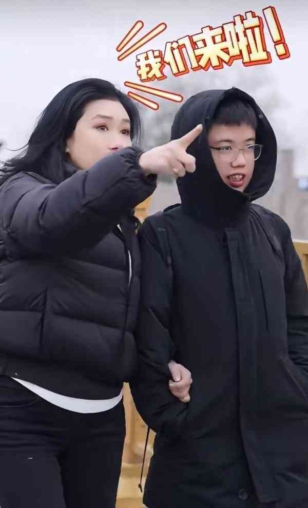 為母則強｜54歲張慧儀視養子如己出 獨自照顧病兒19年淚訴：有得選誰想一個人硬撐