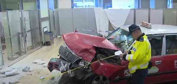 荃灣如心酒店奪命車禍丨的士疑失控撞斃菲籍男遊客 80歲司機報稱頭暈涉危駕致他人死亡被捕