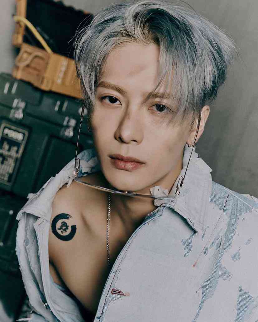 明星健康｜港產爆紅男歌手食物中毒緊急入院 　原定粉絲簽名會取消